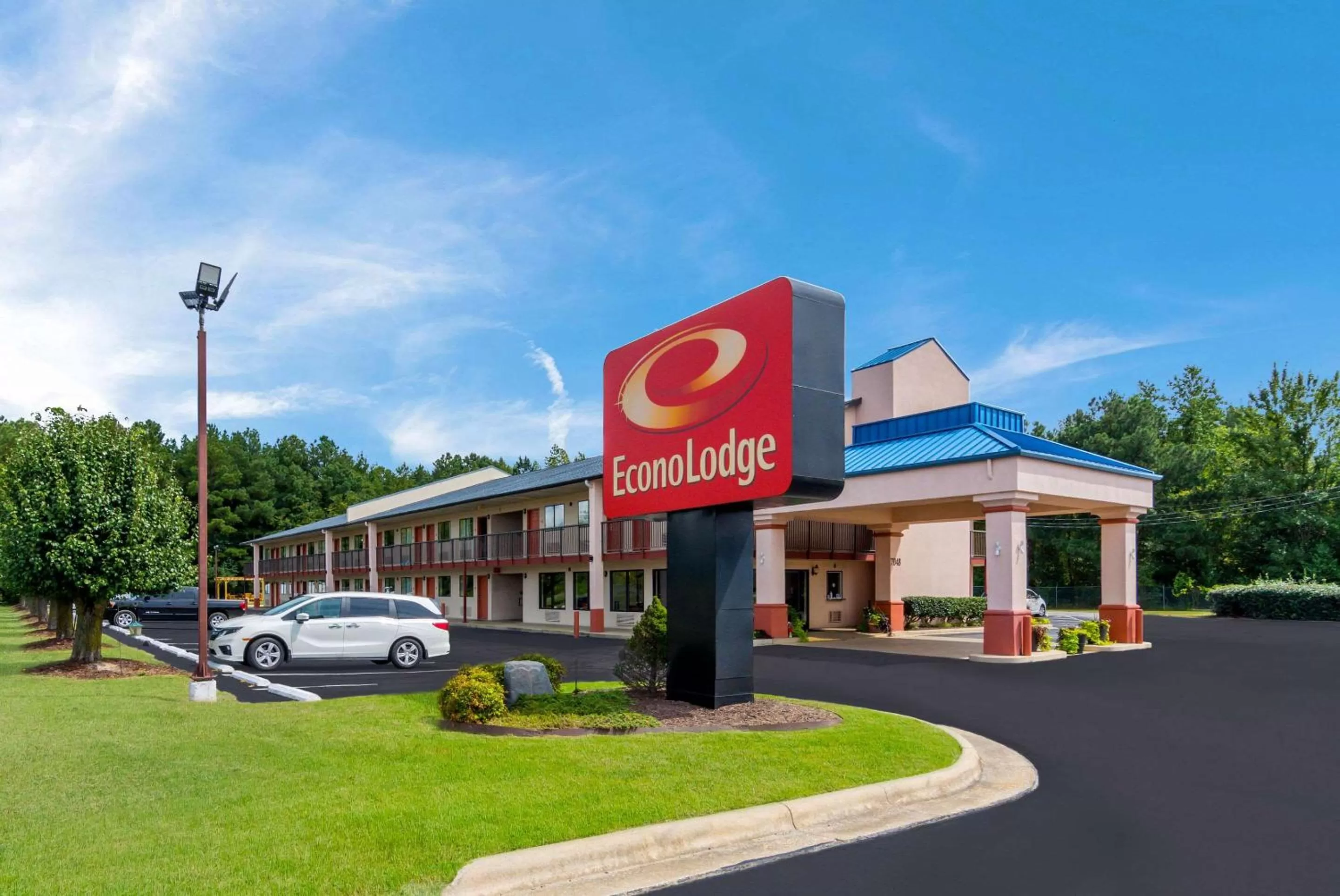 Property Building in Econo Lodge Battleboro - Rocky Mount I-95