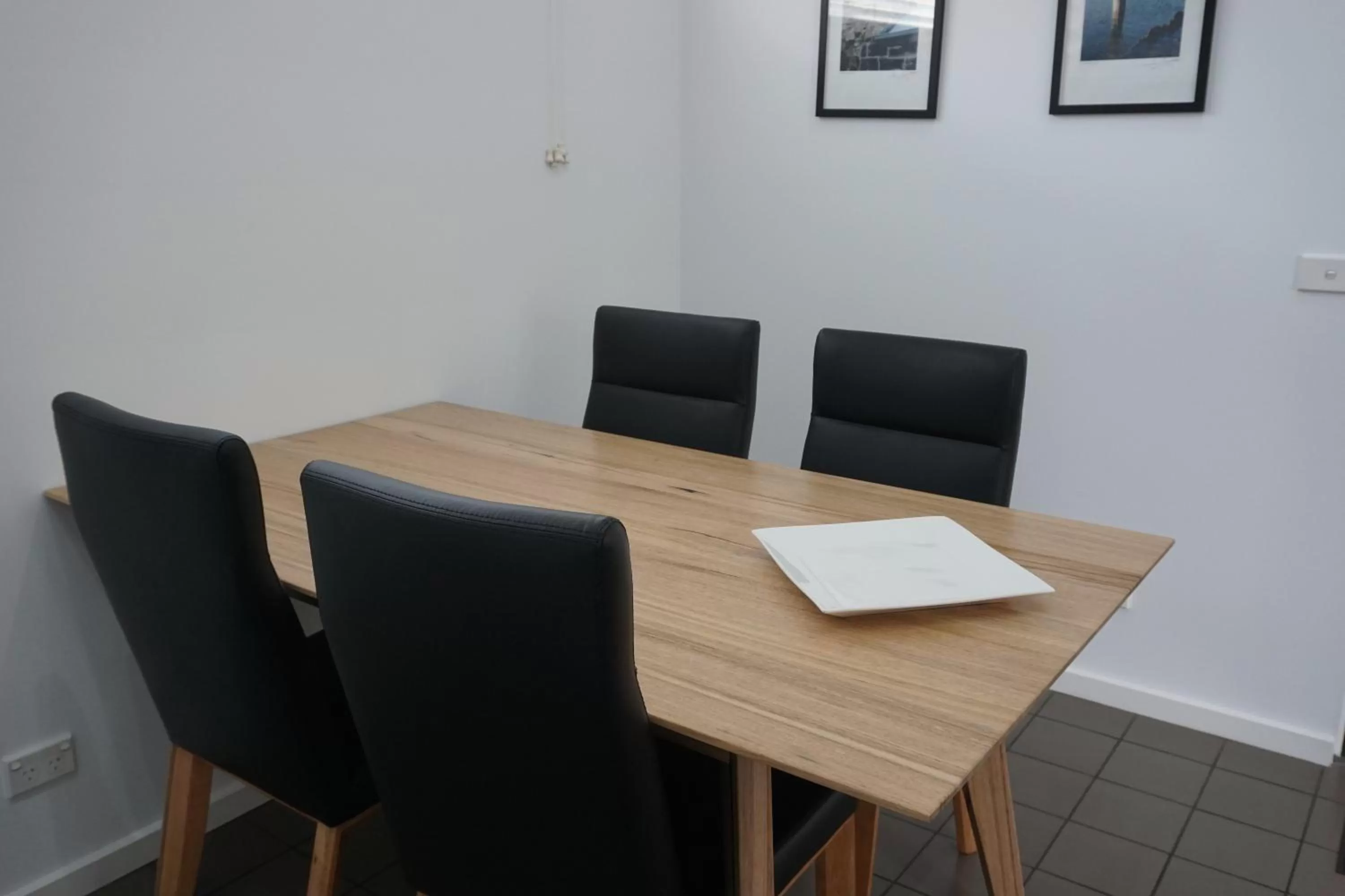 Ashmont Motel and Apartments