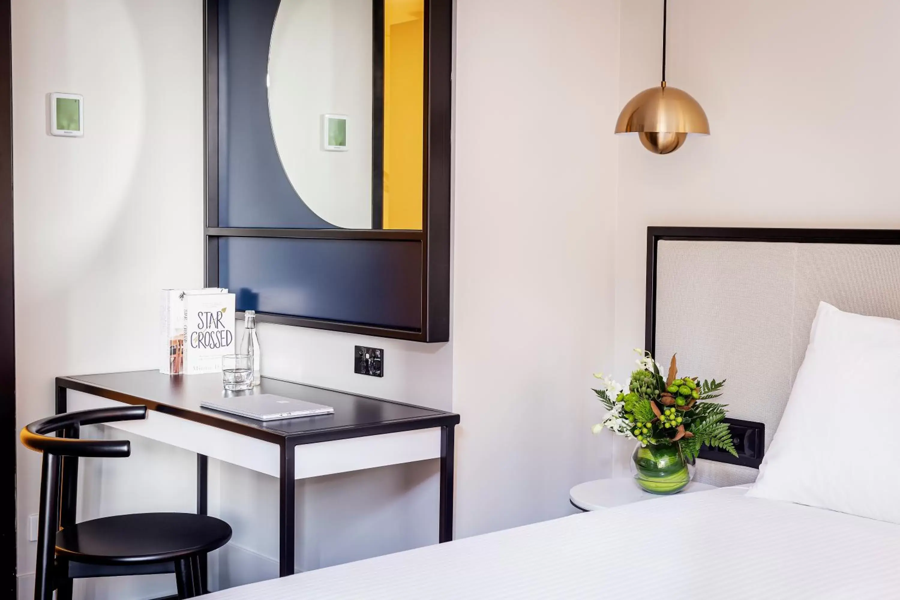 Business King Room in Brady Hotels Jones Lane Business King Room in Brady Hotels Jones Lane