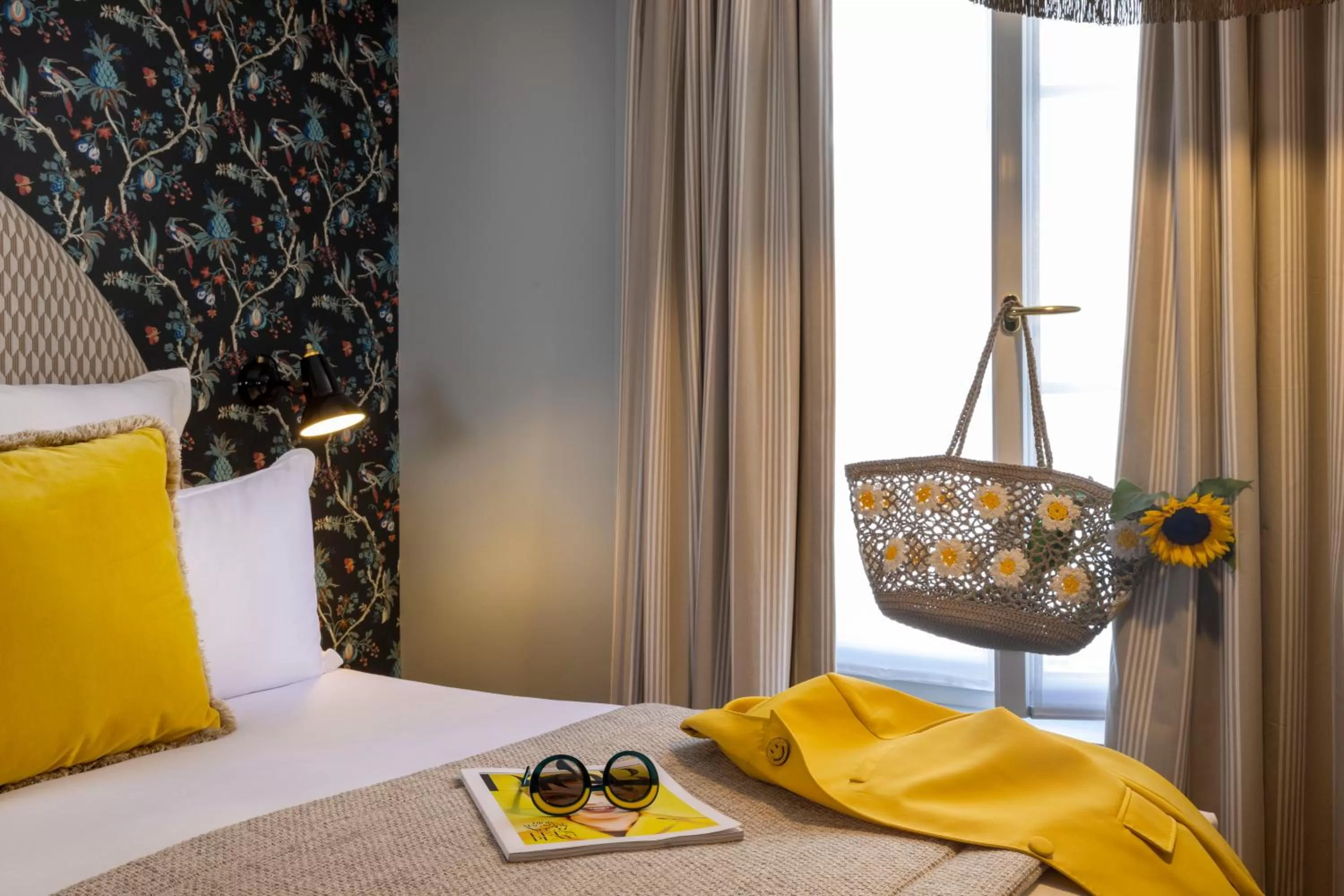 Bedroom, Bed in Hotel Bloum