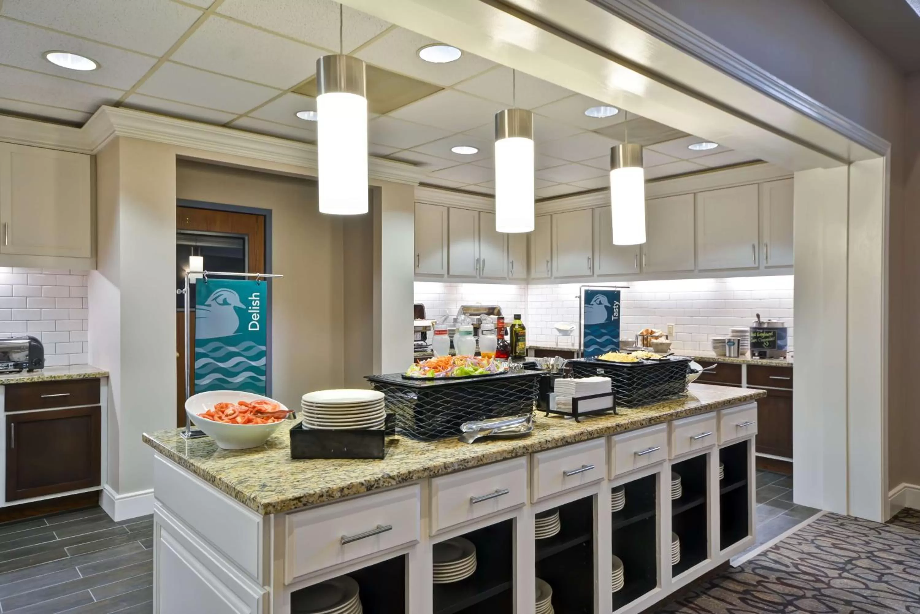 Restaurant/places to eat in Homewood Suites Hillsboro Beaverton