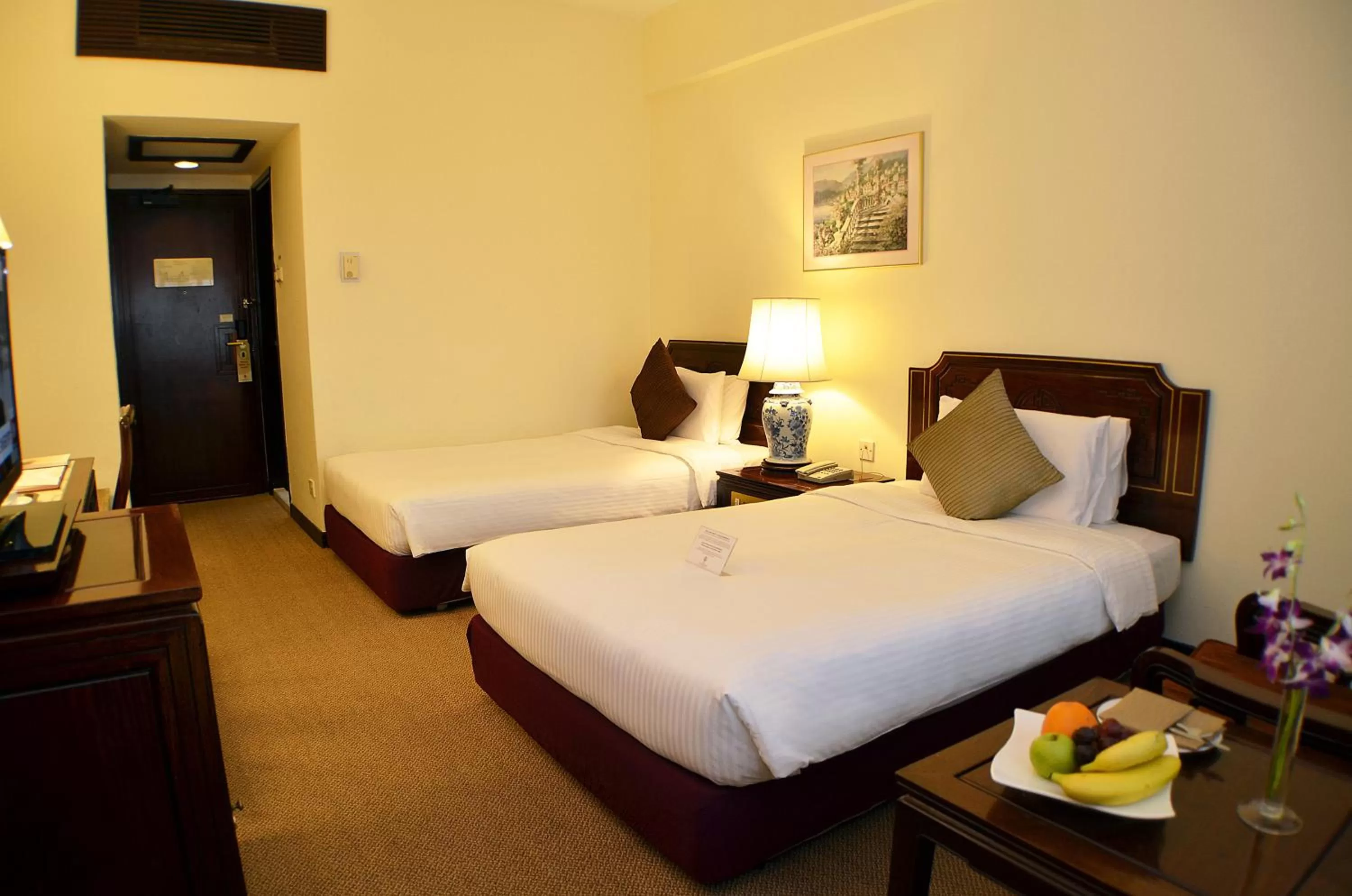 Photo of the whole room, Bed in Hotel Grand Pacific