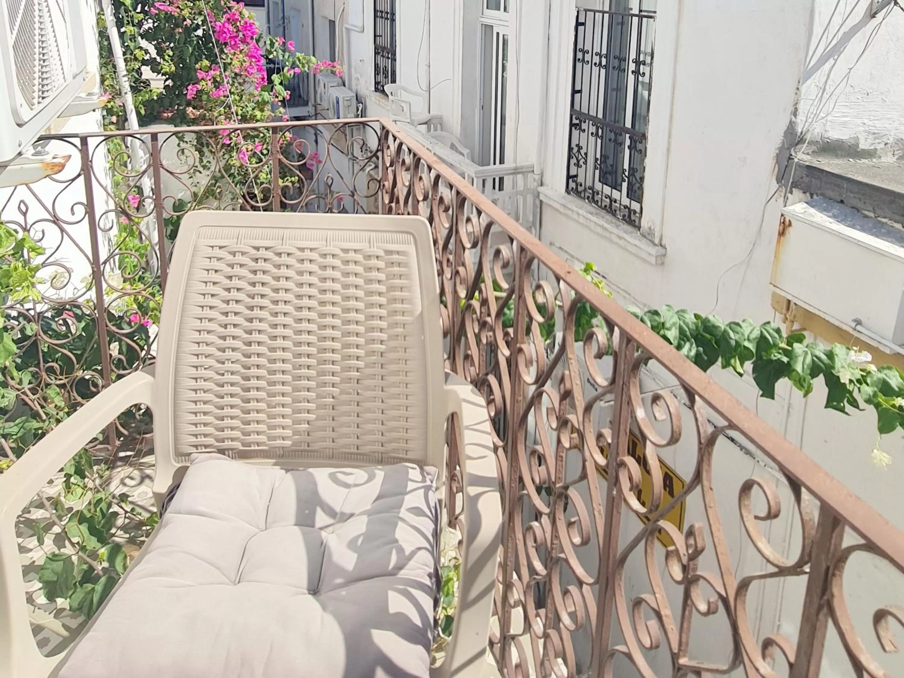 Day, Balcony/Terrace in SOFIA BOUTIQUE HOTEL