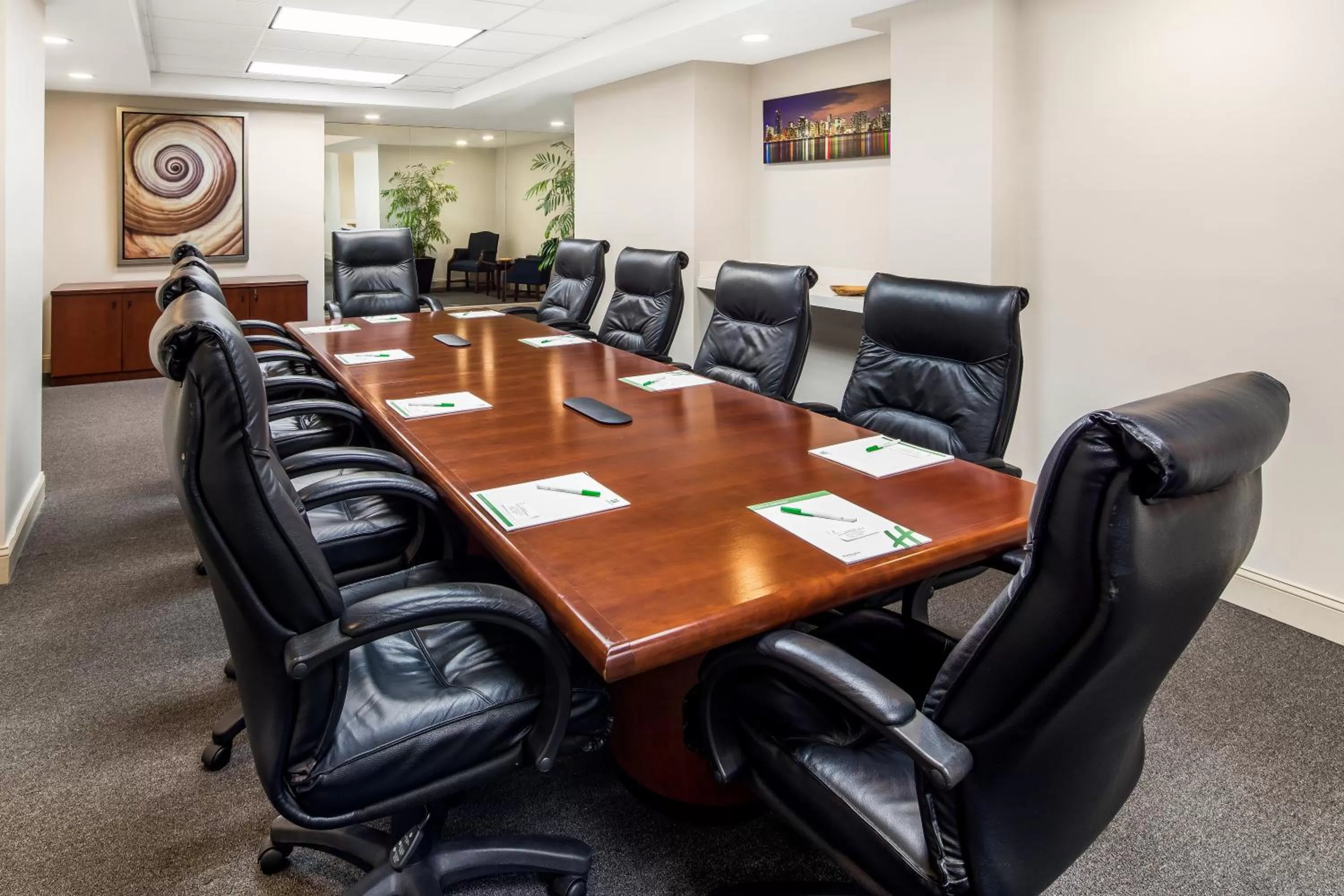 Meeting/conference room in Holiday Inn Hotel Port of Miami-Downtown by IHG