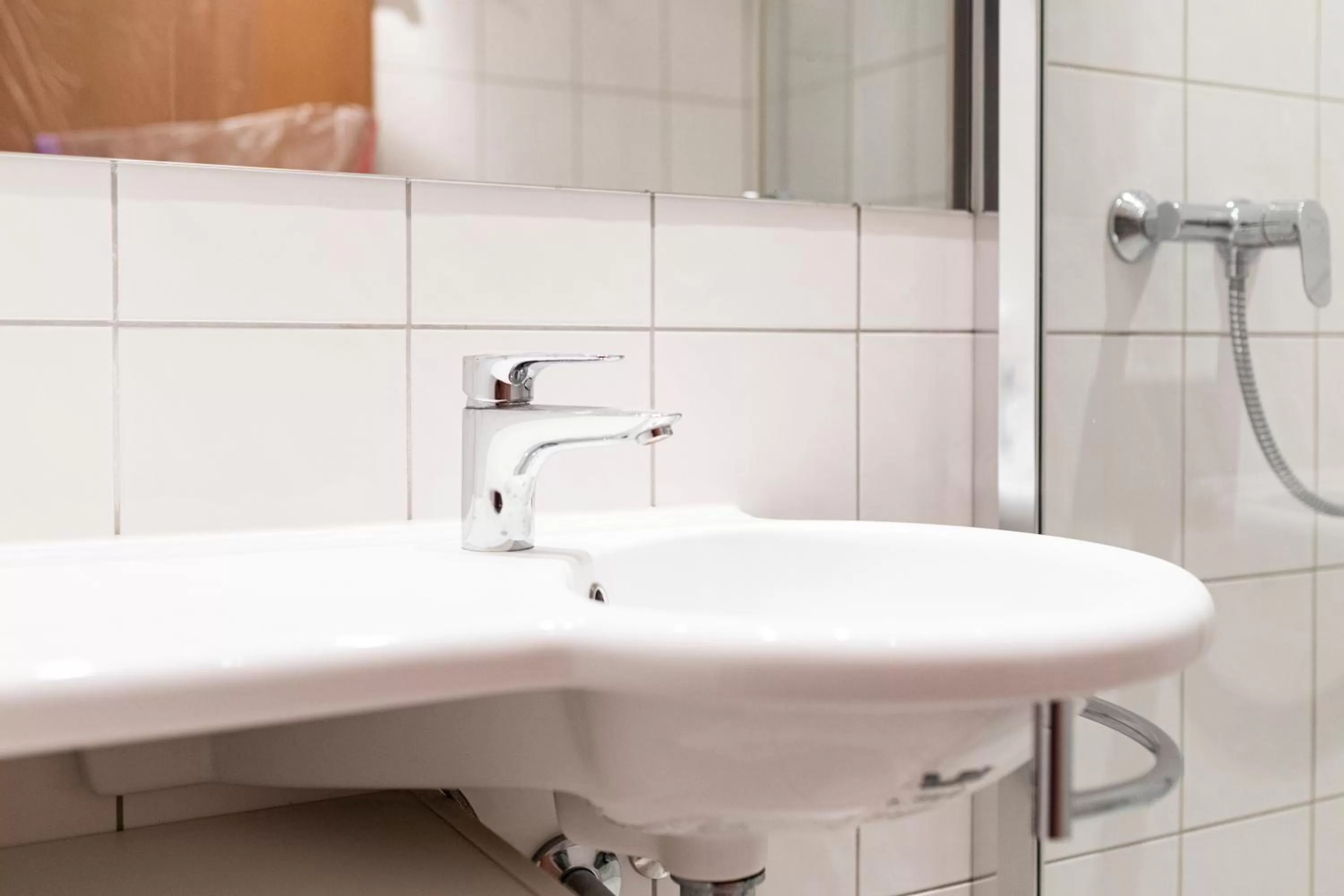 Bathroom in Hotel Stadt Kassel