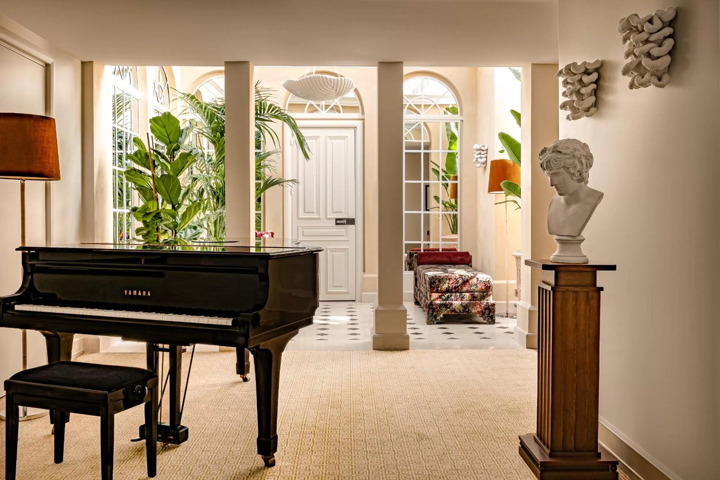 Living room in Saint James Paris