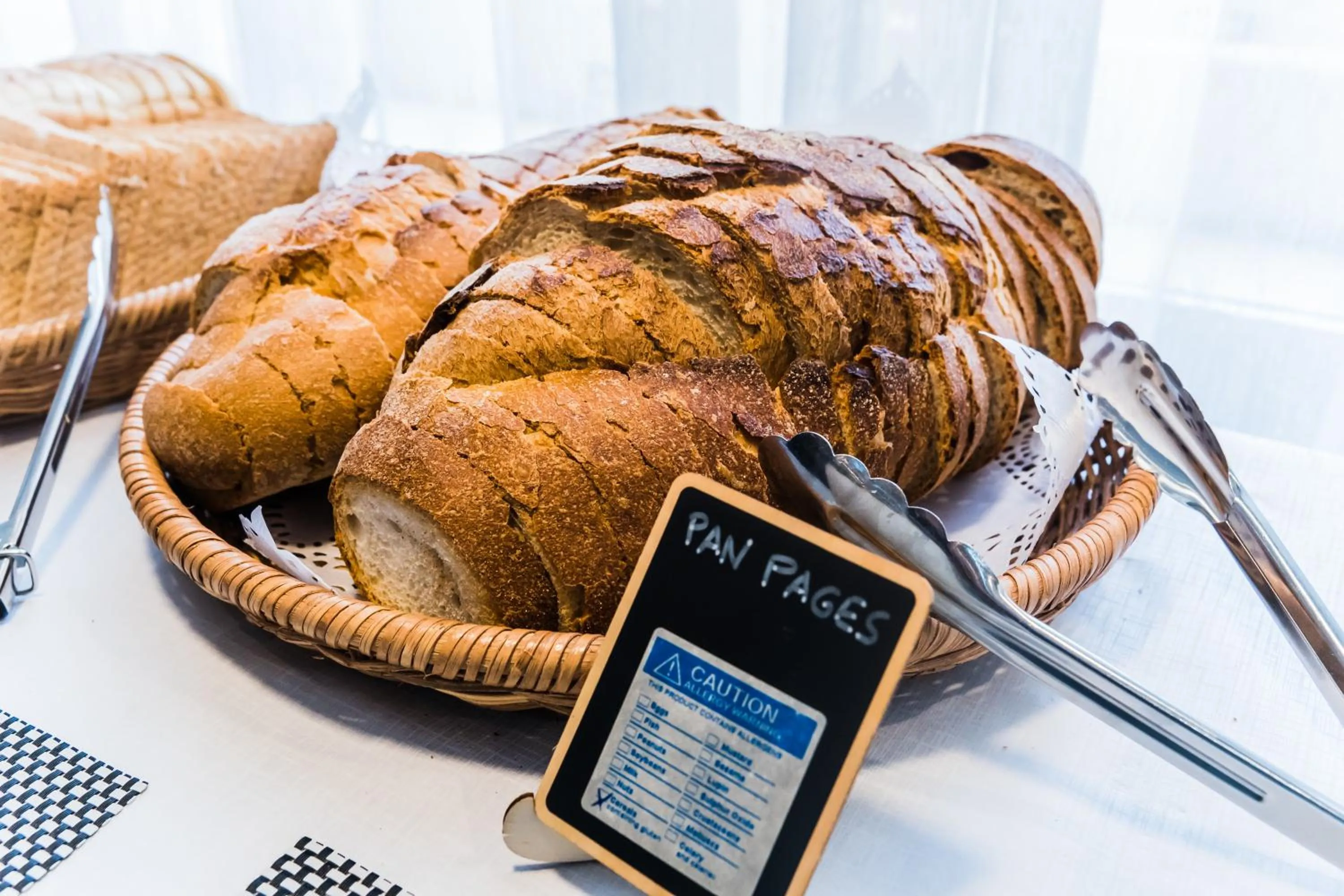 Buffet breakfast in Hotel Planas