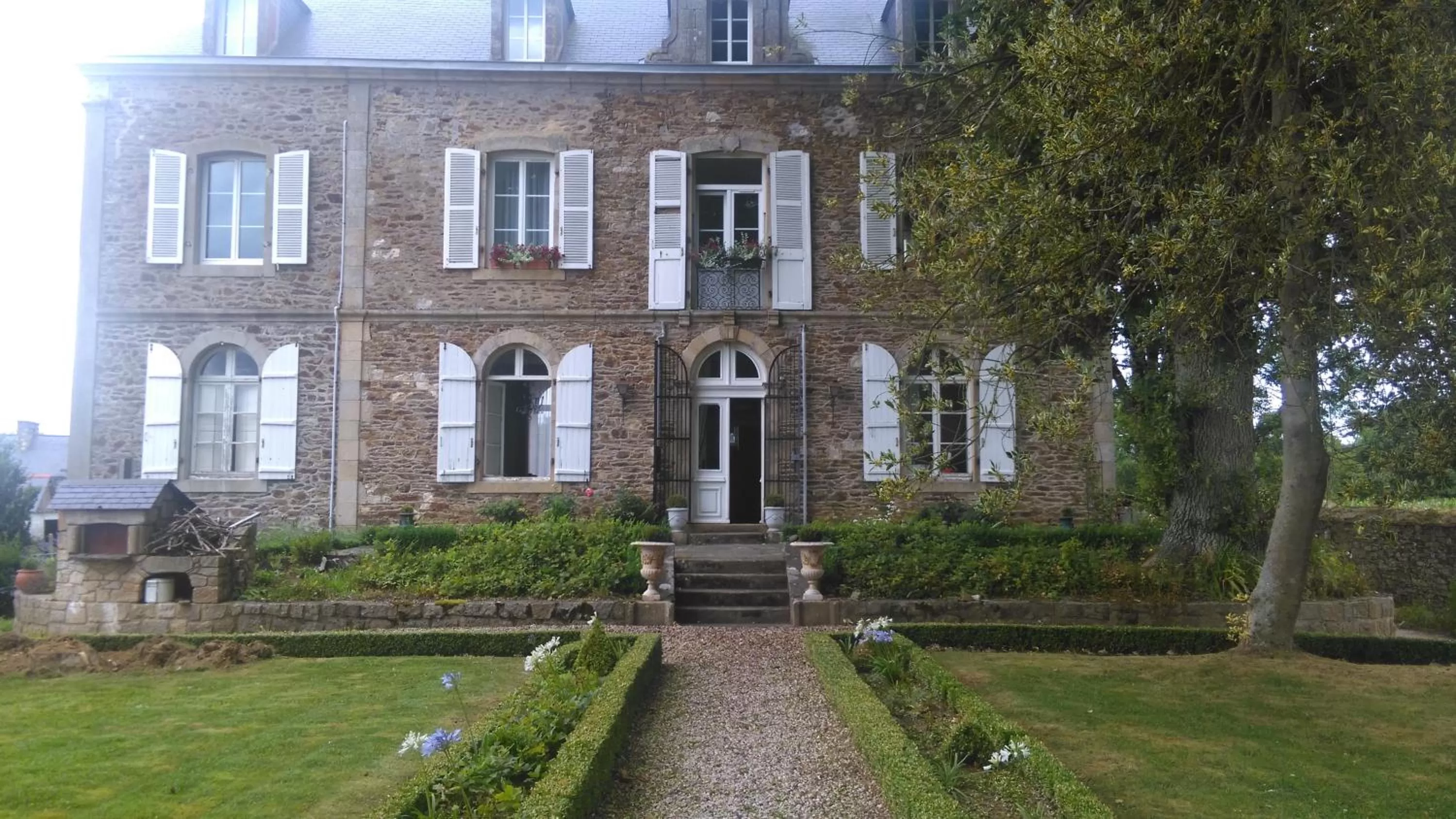Facade/entrance in Le Manoir de la Bigotière