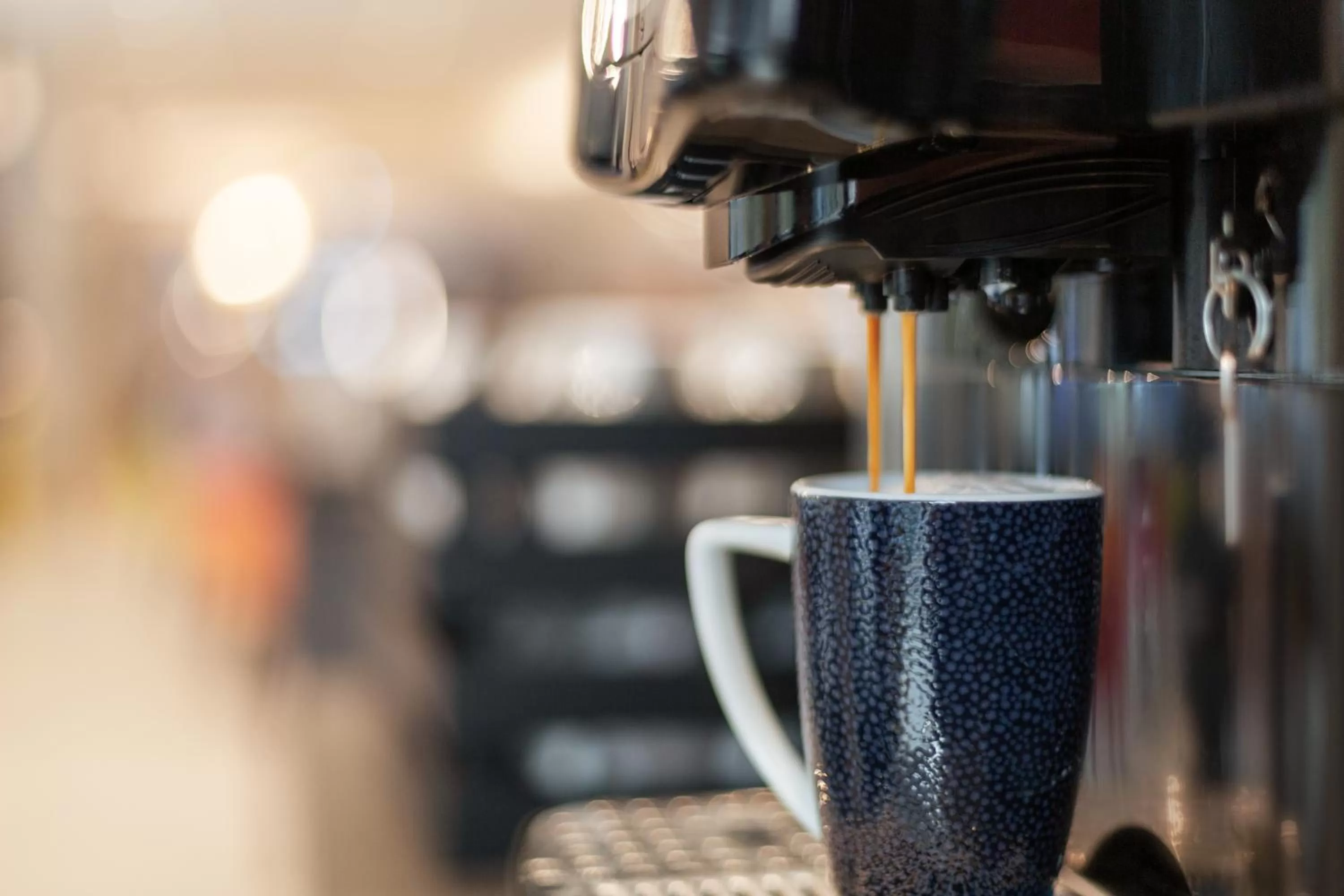 Coffee/tea facilities in Holiday Inn - the niu, Fury Aschheim Messe by IHG