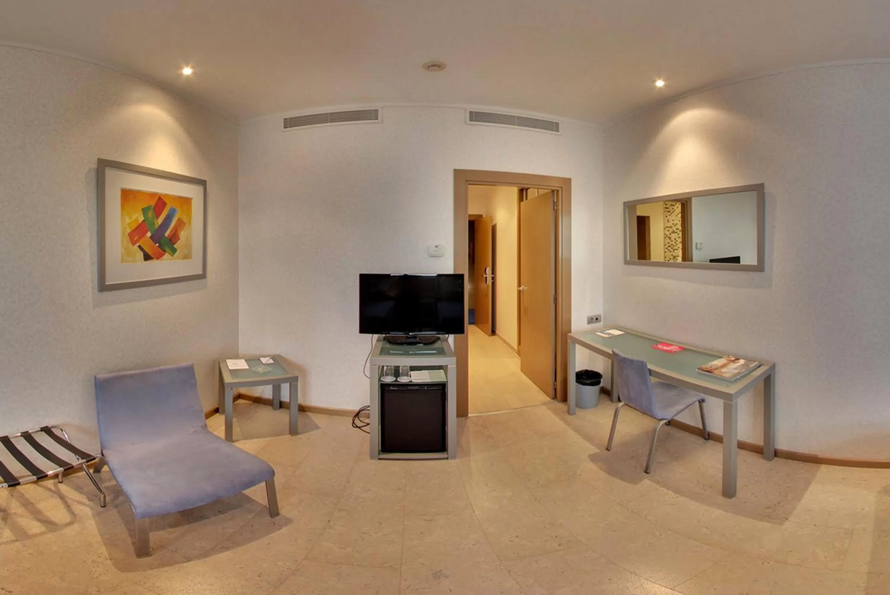 TV and multimedia in Hotel Mas Camarena