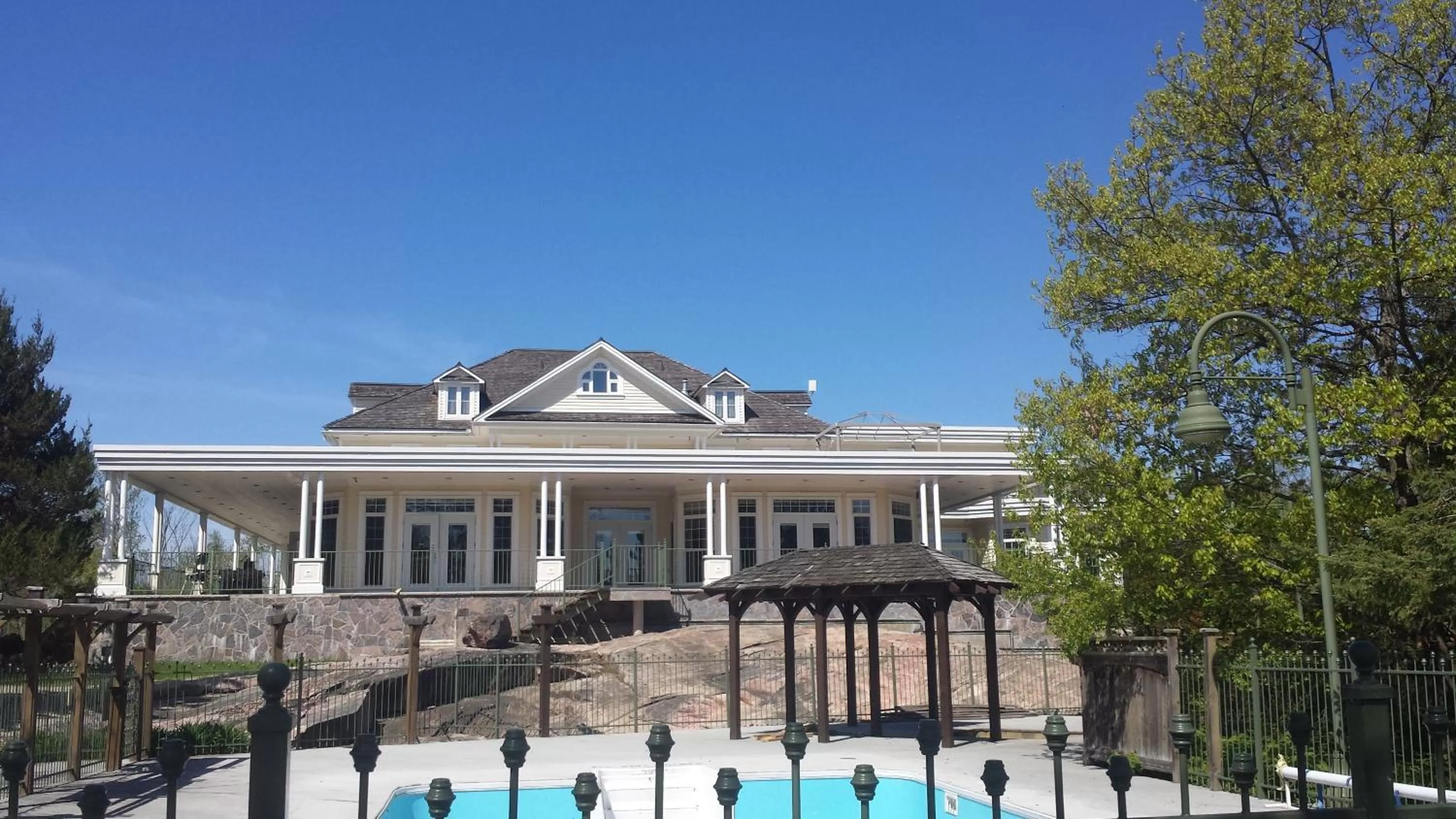 Lobby or reception in Burleigh Falls Inn