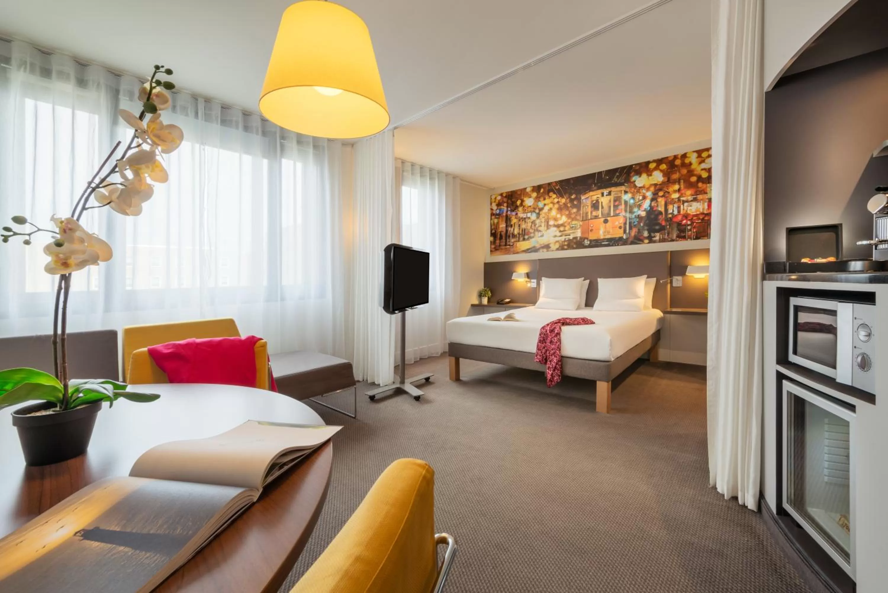 Photo of the whole room in Novotel Suites Paris CDG Airport Villepinte