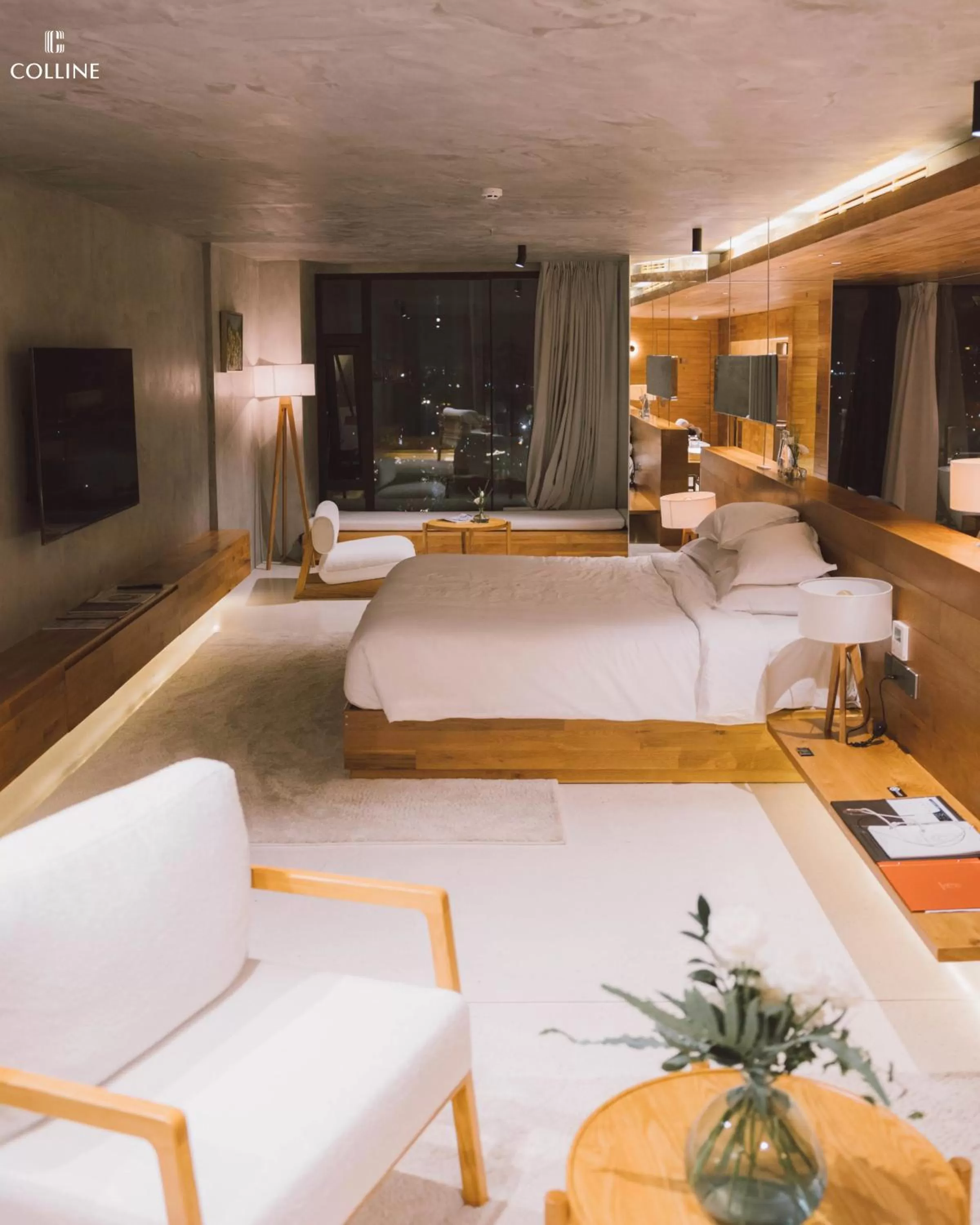 Photo of the whole room, Bed in Colline Dalat