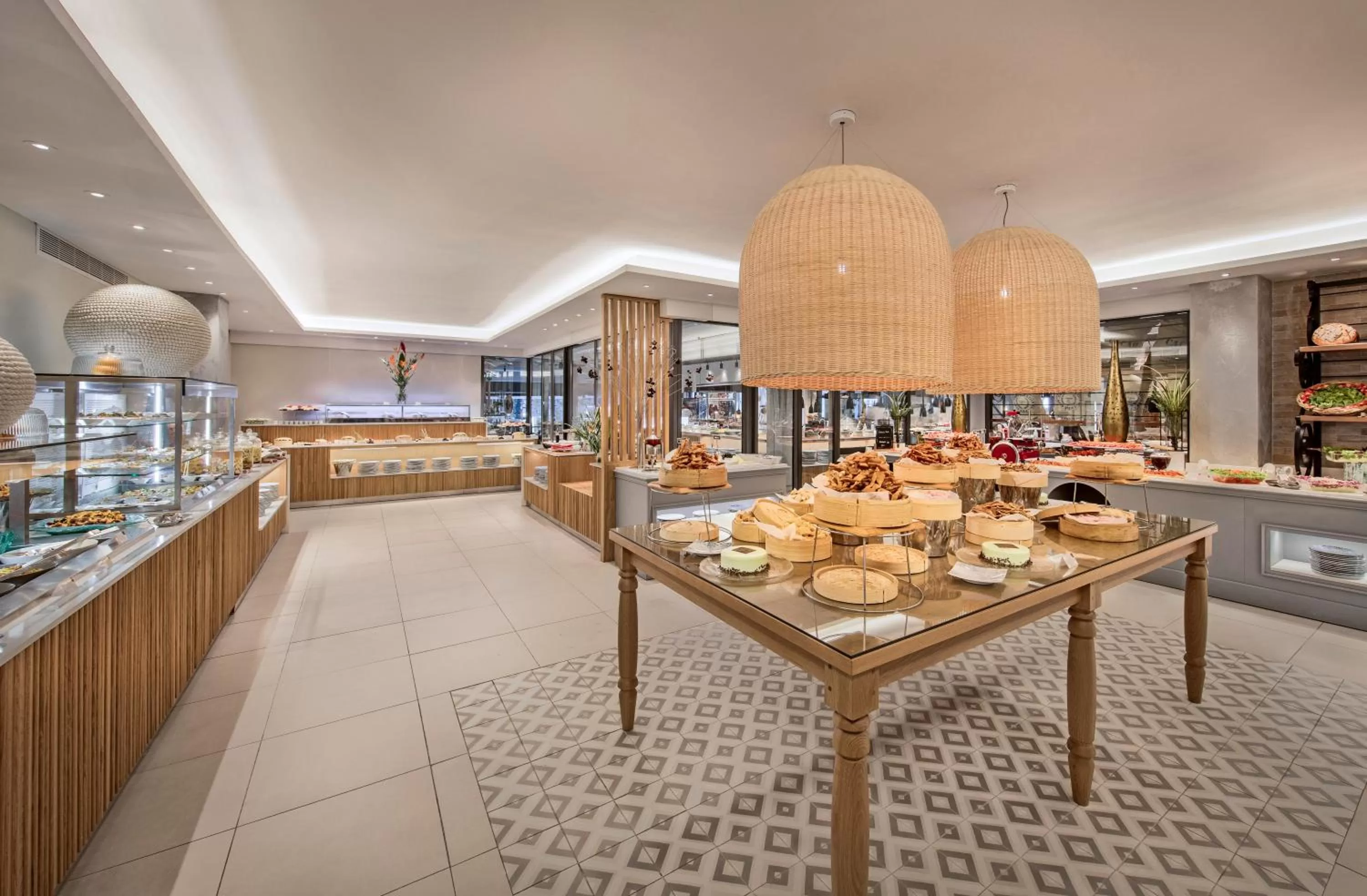 Restaurant/places to eat in Constance Belle Mare Plage