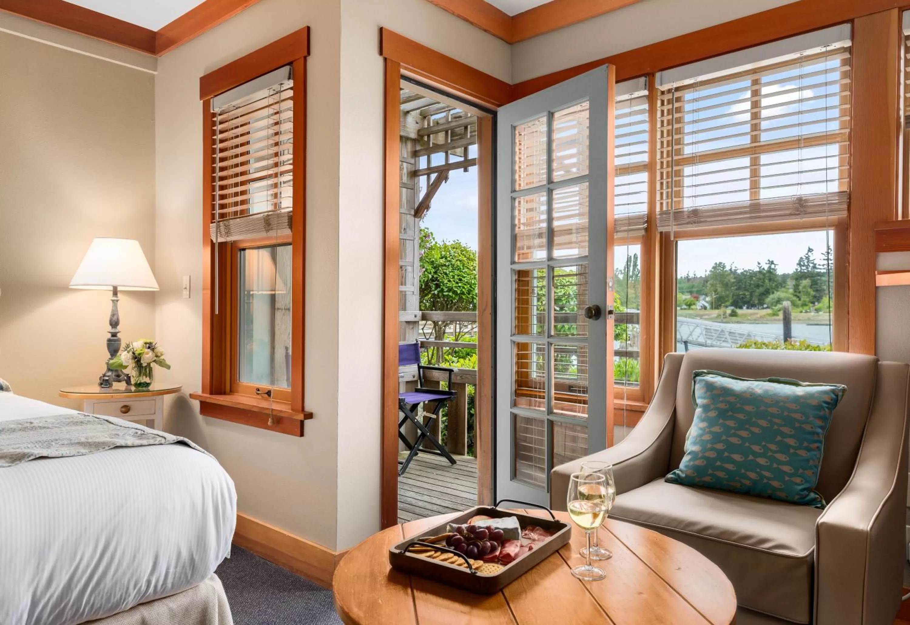 La Conner Channel Lodge