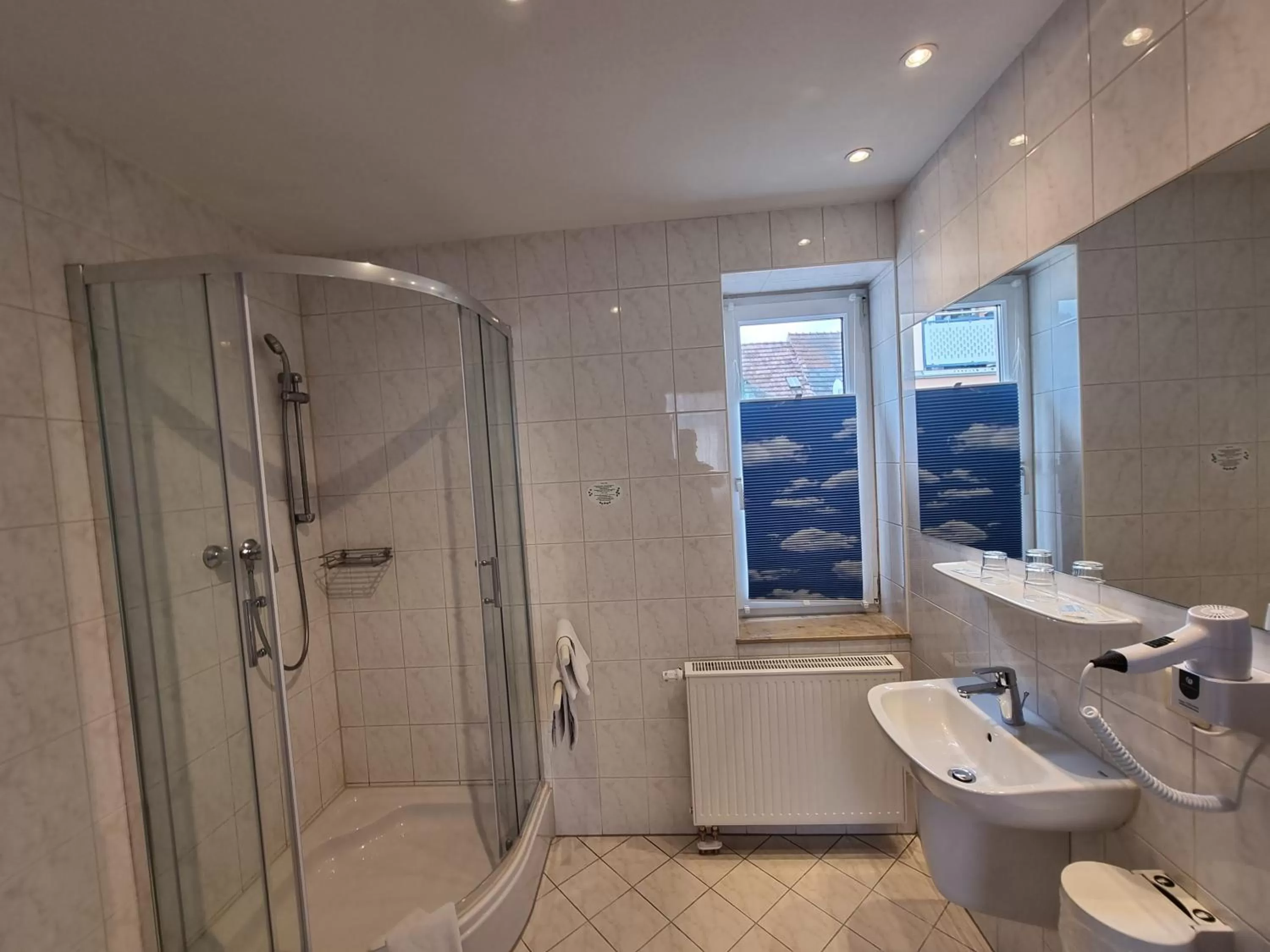 Bathroom in Hotel Zum Goldenen Löwen