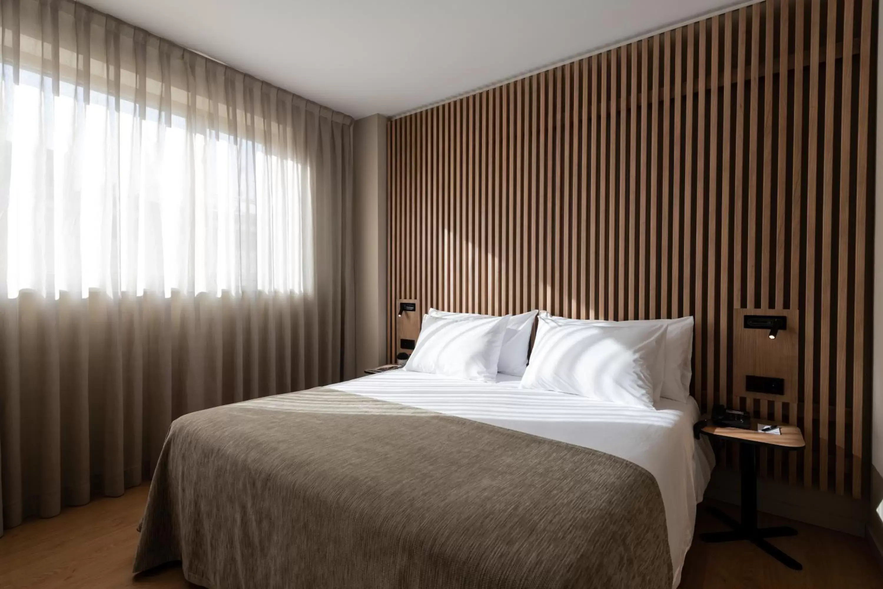 Premium Double or Twin Room in Aparthotel Atenea Barcelona Premium Double or Twin Room in Aparthotel Atenea Barcelona