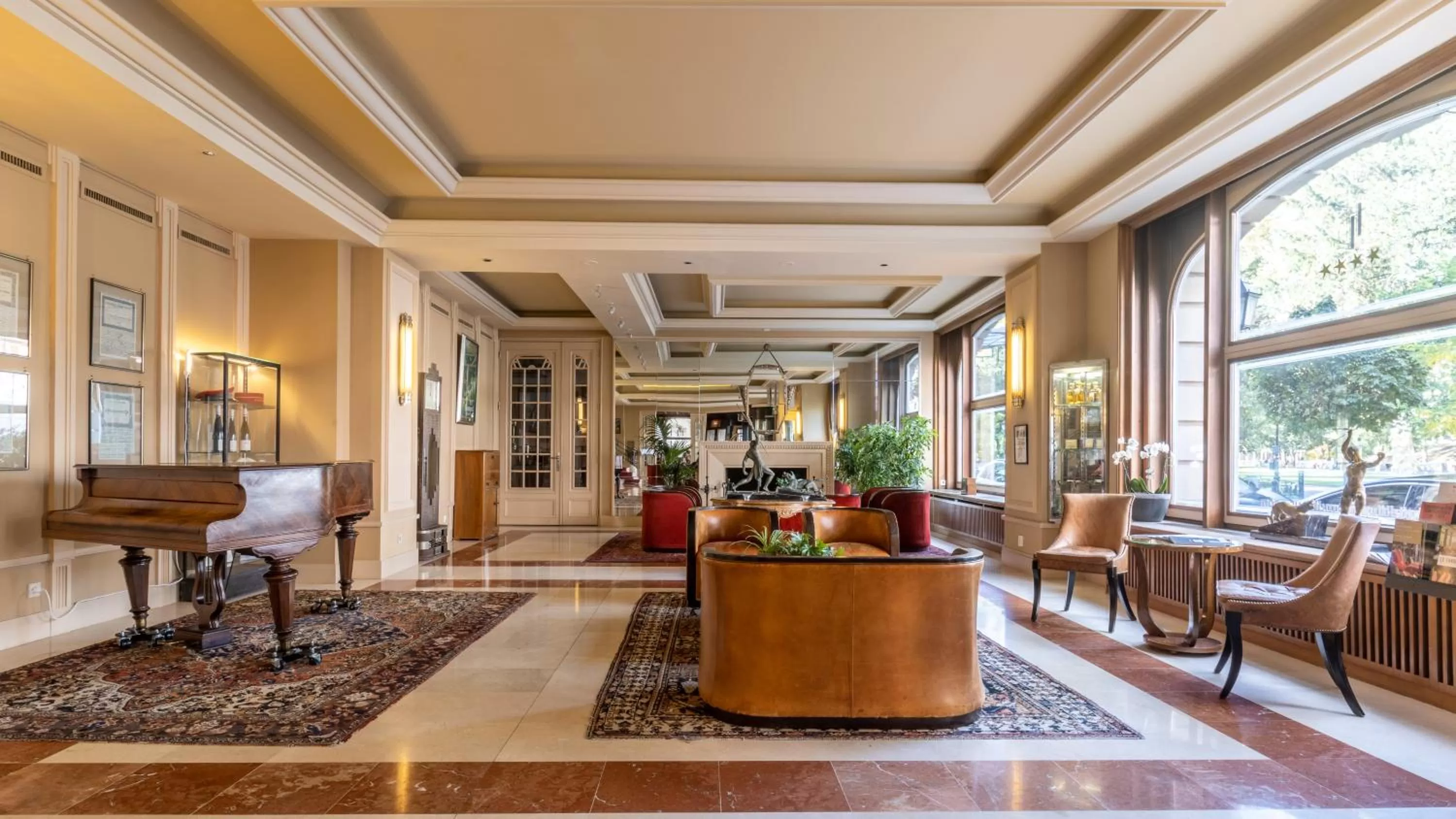 Lobby or reception in Hotel Du Parc - Mulhouse Centre