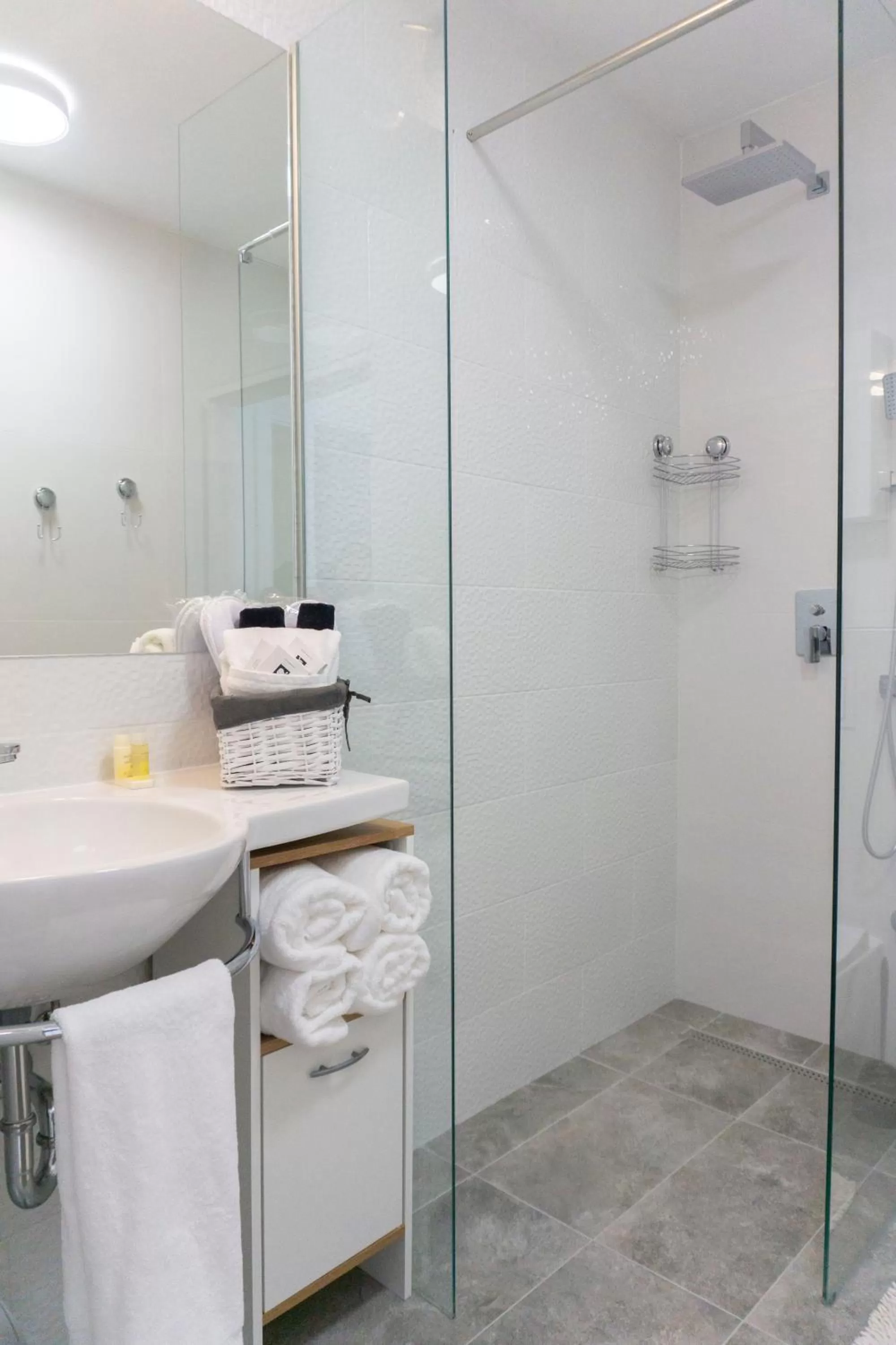 Shower in Herceg Vila