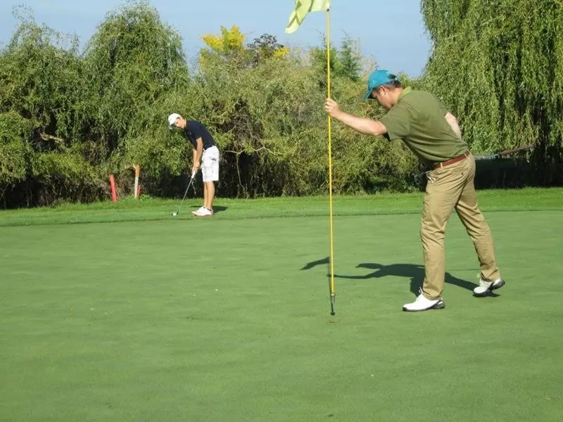 Golfcourse, Golf in Spa & Pool Apartment Hotel - Restaurant VILLA IVICA