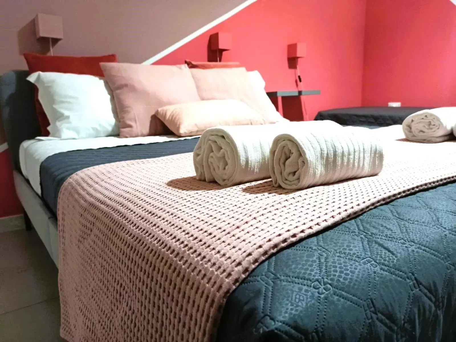 Triple Room with Private Bathroom in B&B ONE Triple Room with Private Bathroom in B&B ONE