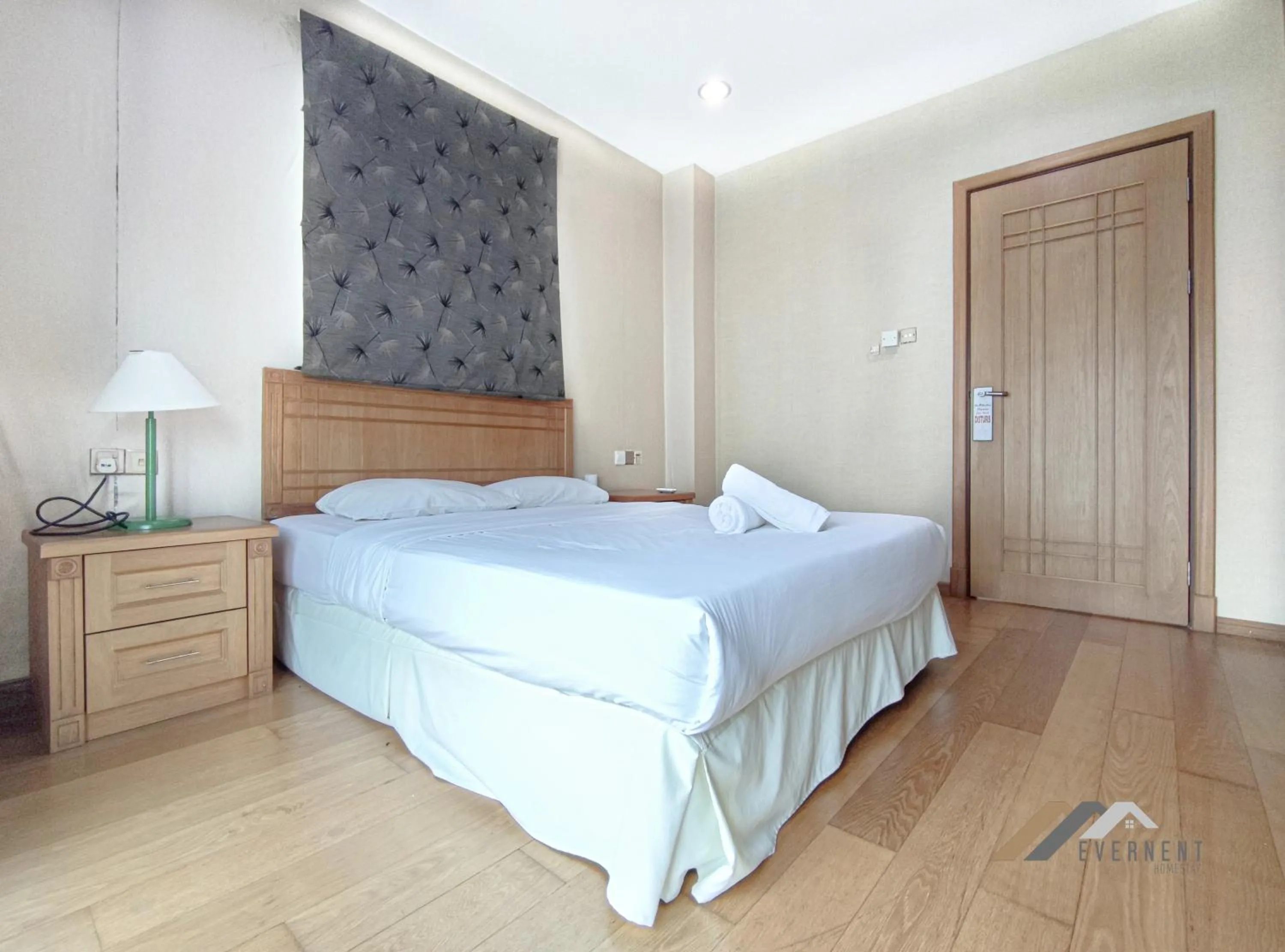 Bed in Mciti Suites by Evernent