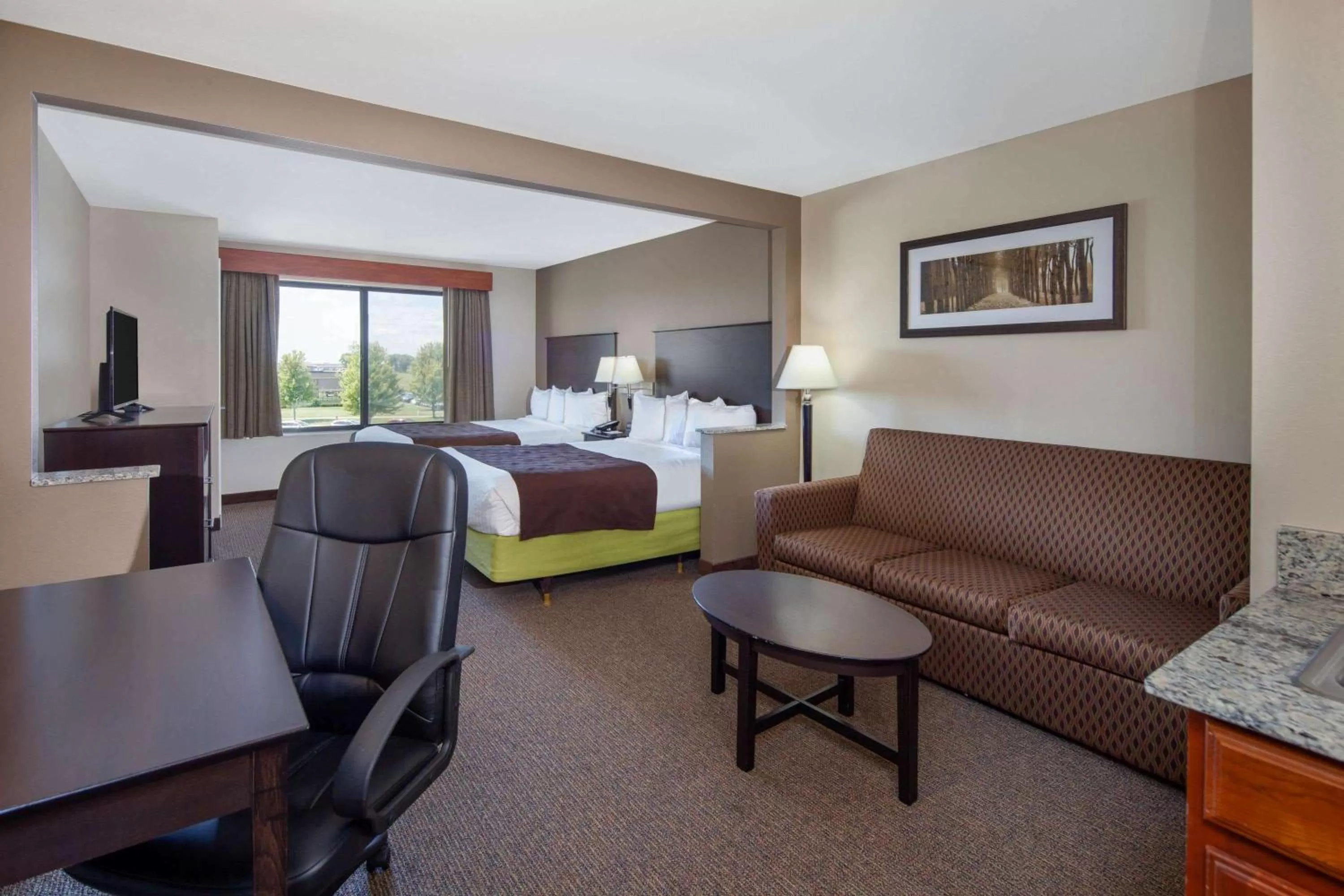 Photo of the whole room, Bed in AmericInn by Wyndham Rochester