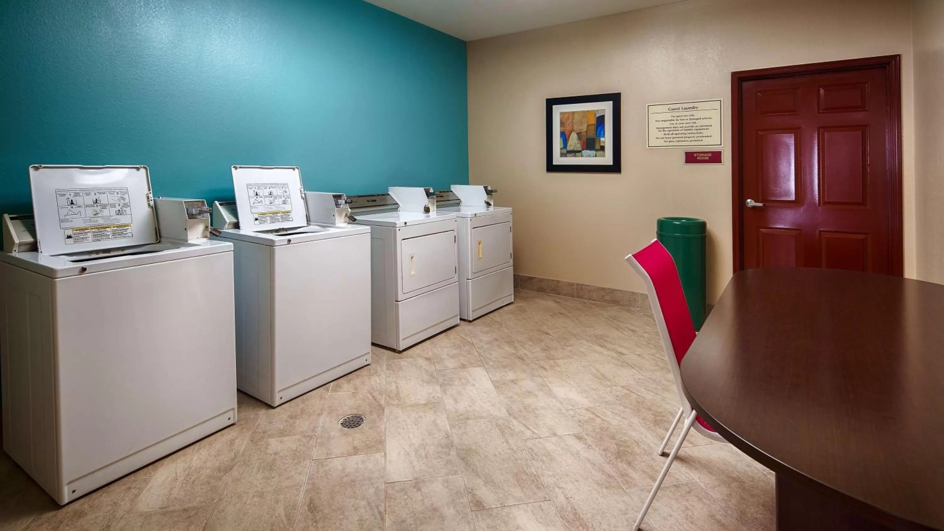 laundry in Best Western Plus Monahans Inn and Suites