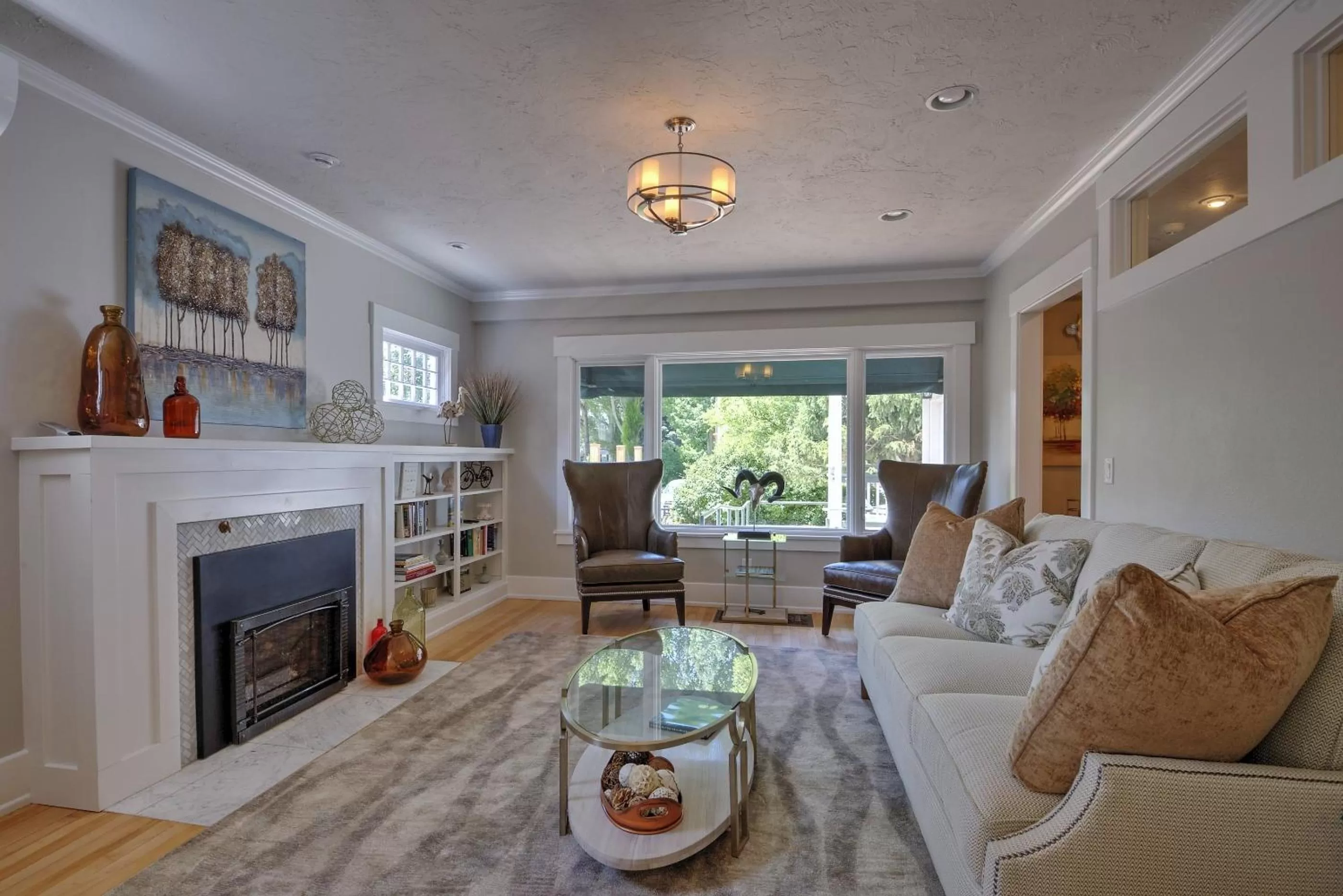 Living room, Seating Area in Huff House Inn and Cabins