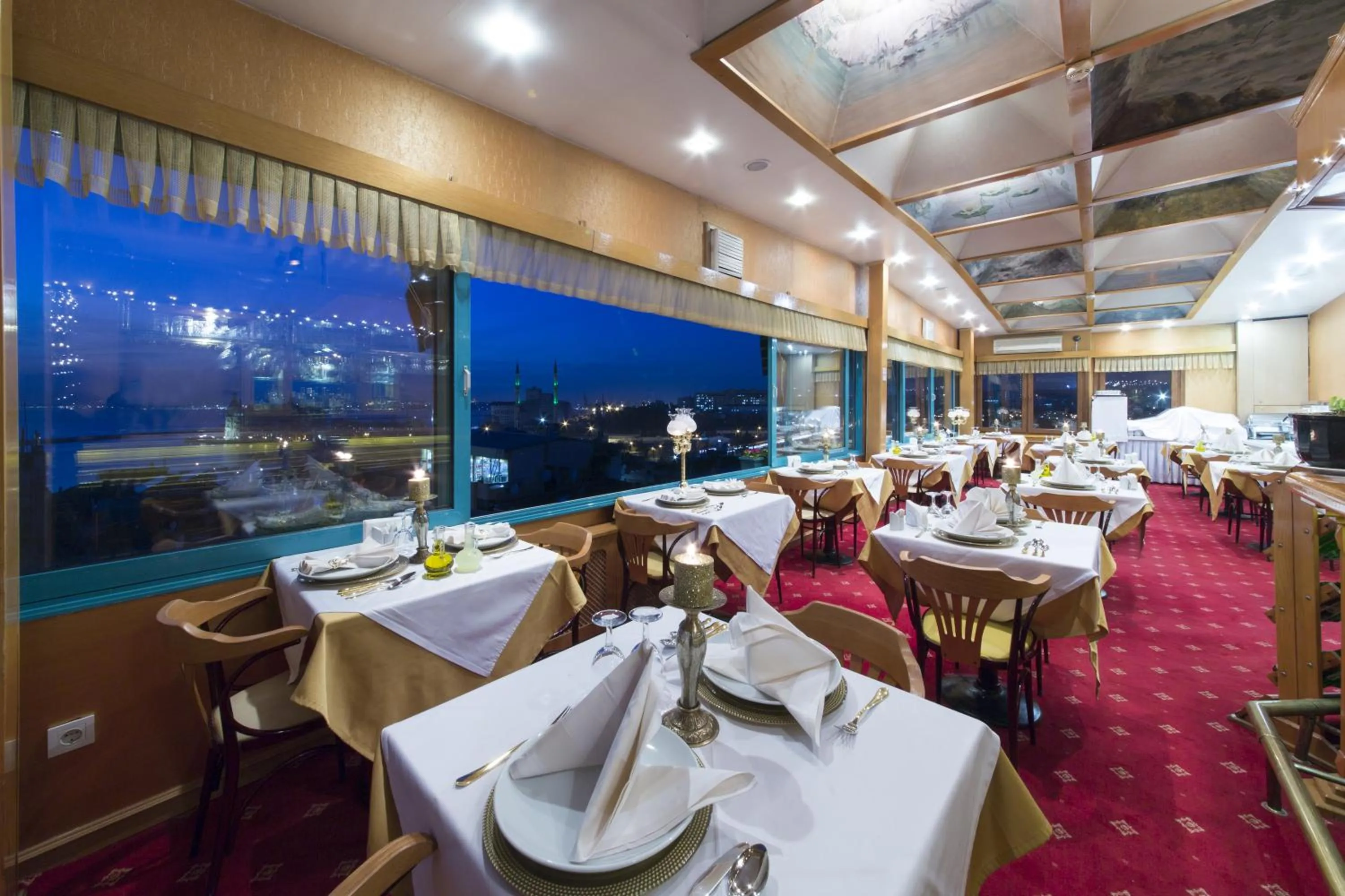 Restaurant/places to eat in Sidonya Hotel
