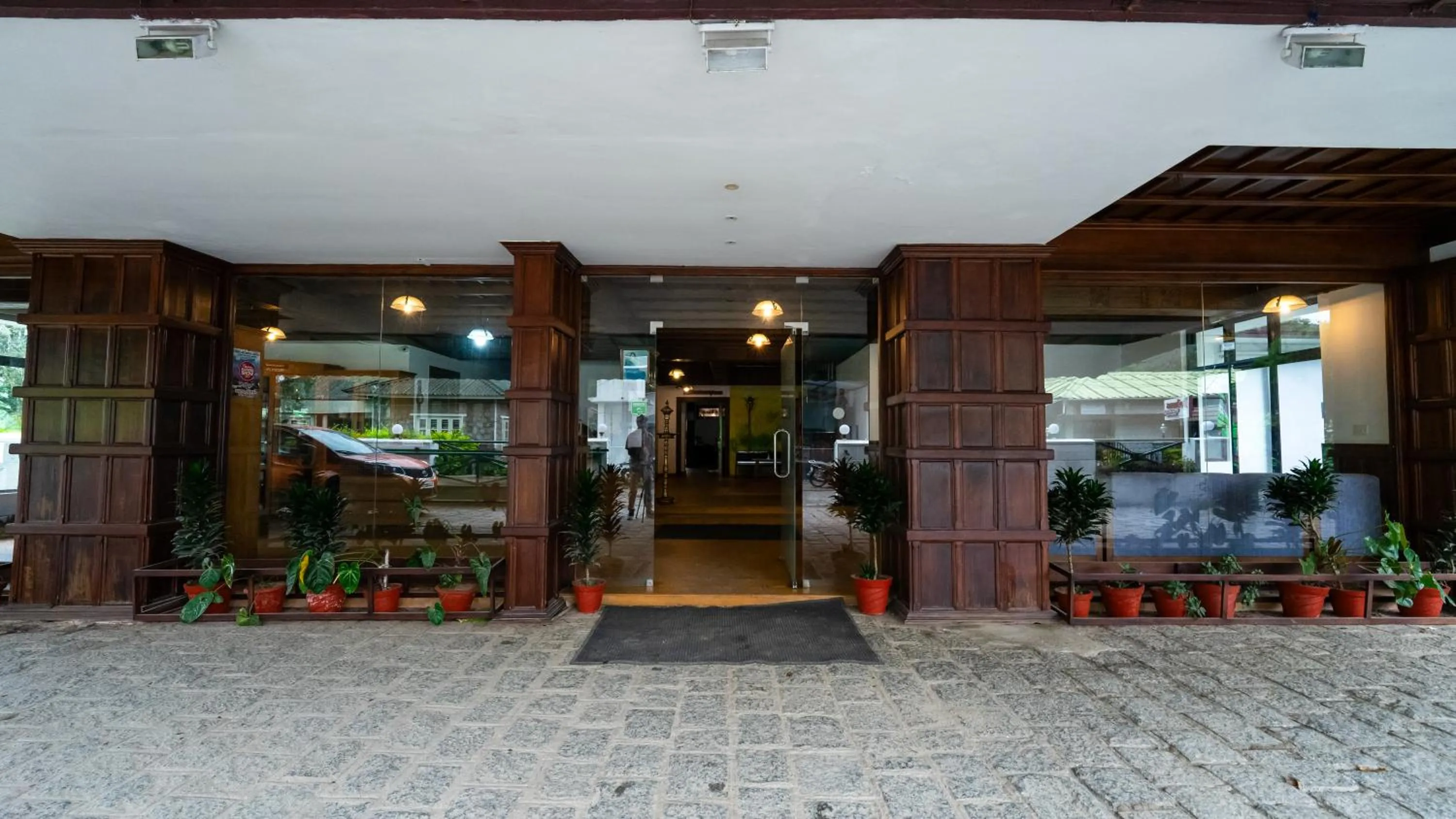 Facade/entrance in Westwood Riverside
