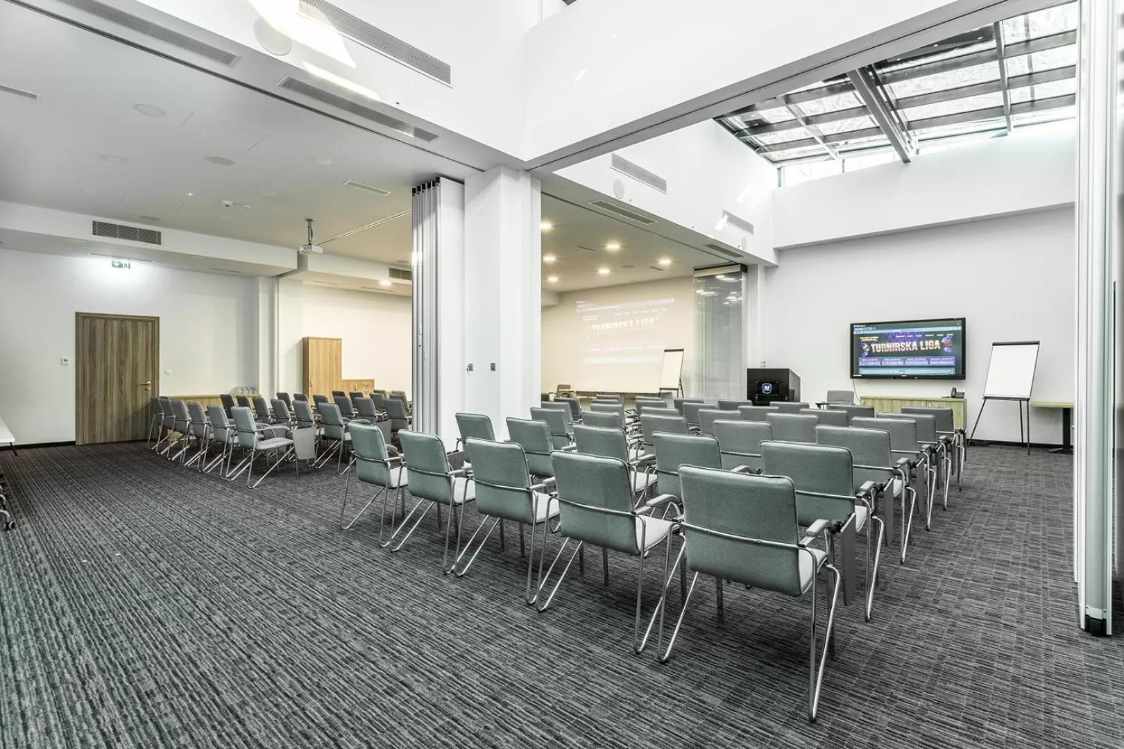 TV and multimedia in Admiral Hotel