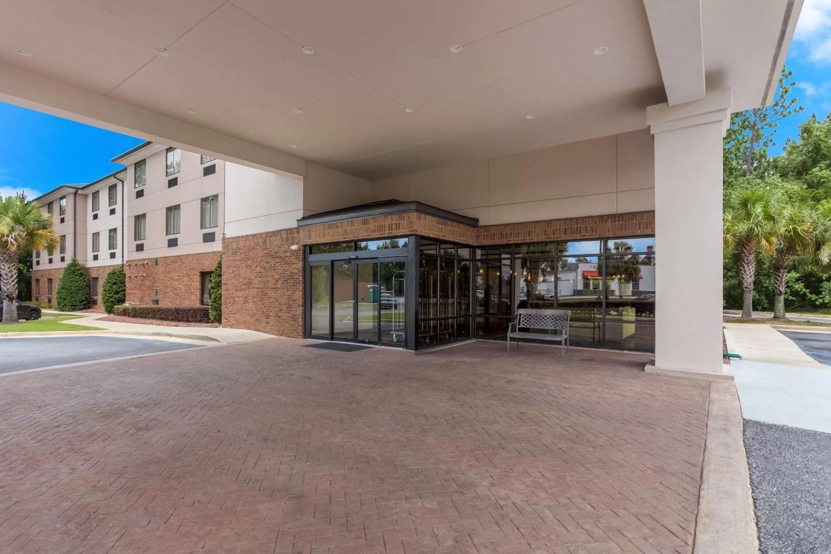 Property building in Comfort Suites Saraland - North Mobile