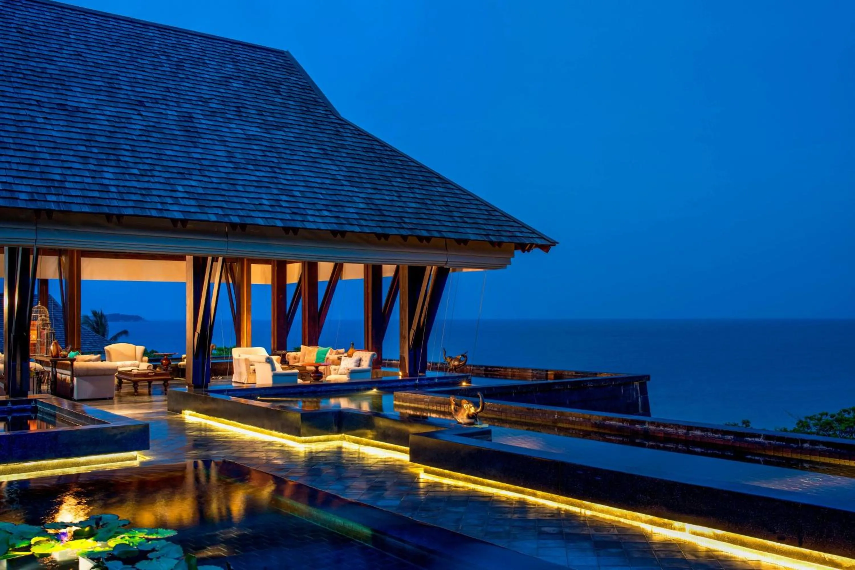 Lobby or reception in Vana Belle, A Luxury Collection Resort, Koh Samui