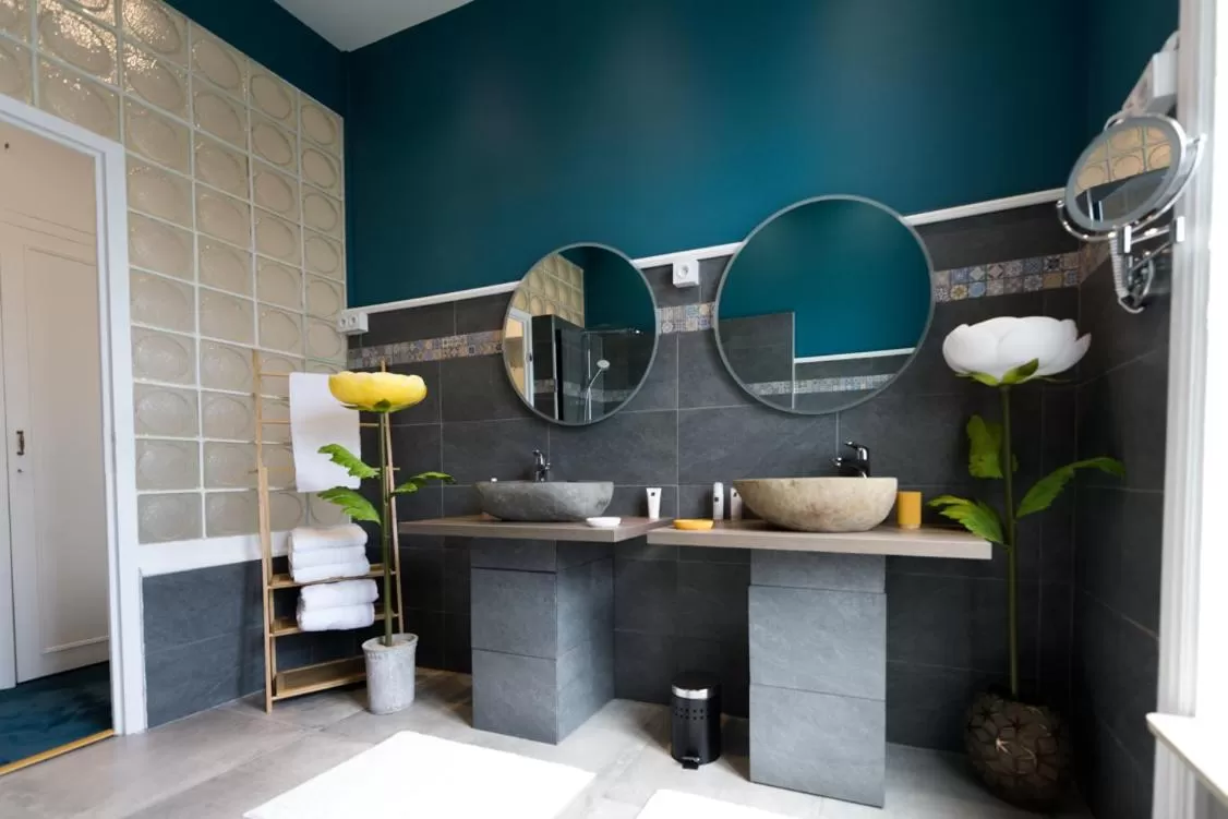 Bathroom in Le Passagran