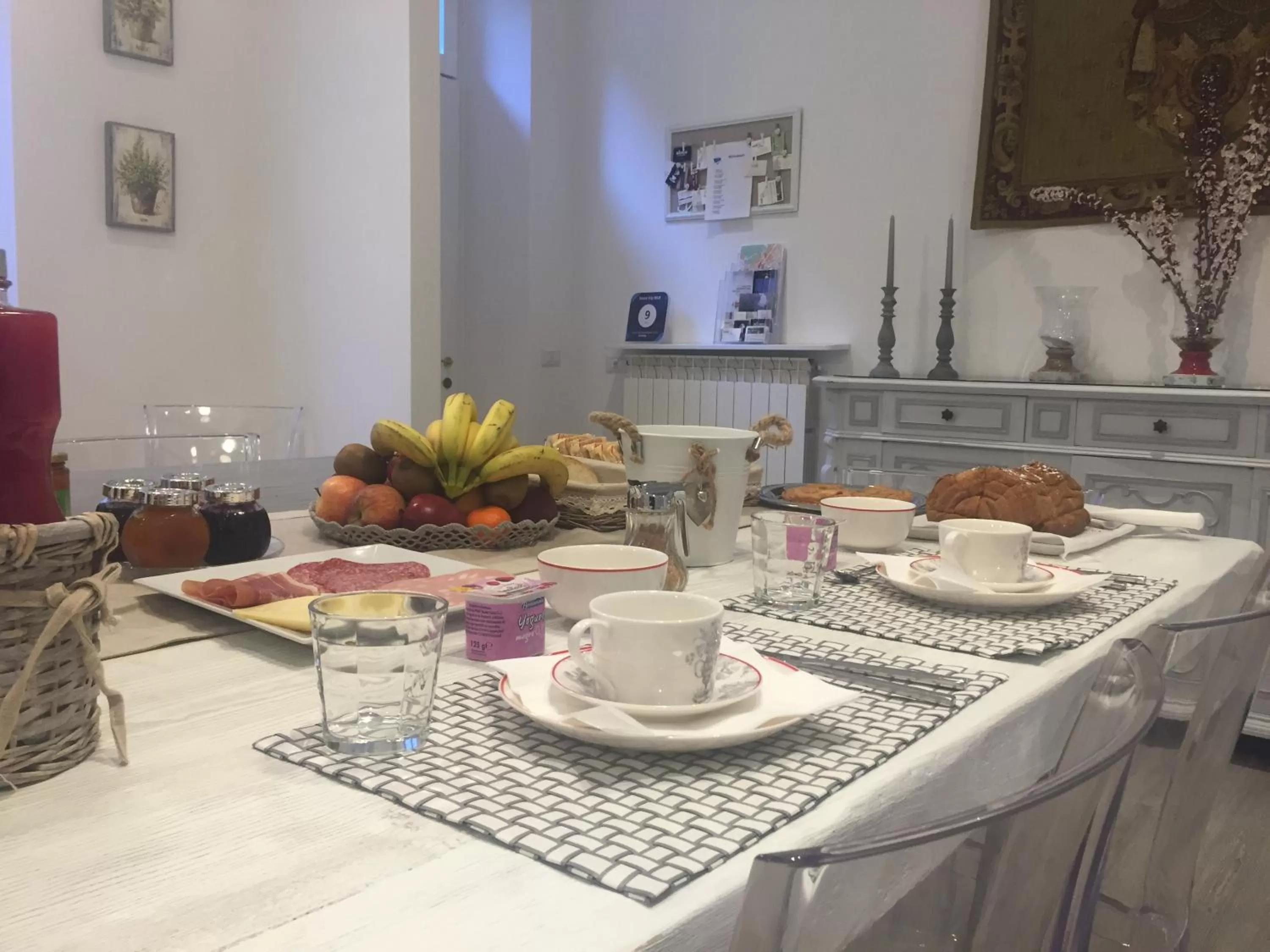 Continental breakfast in Siena Vip B&B