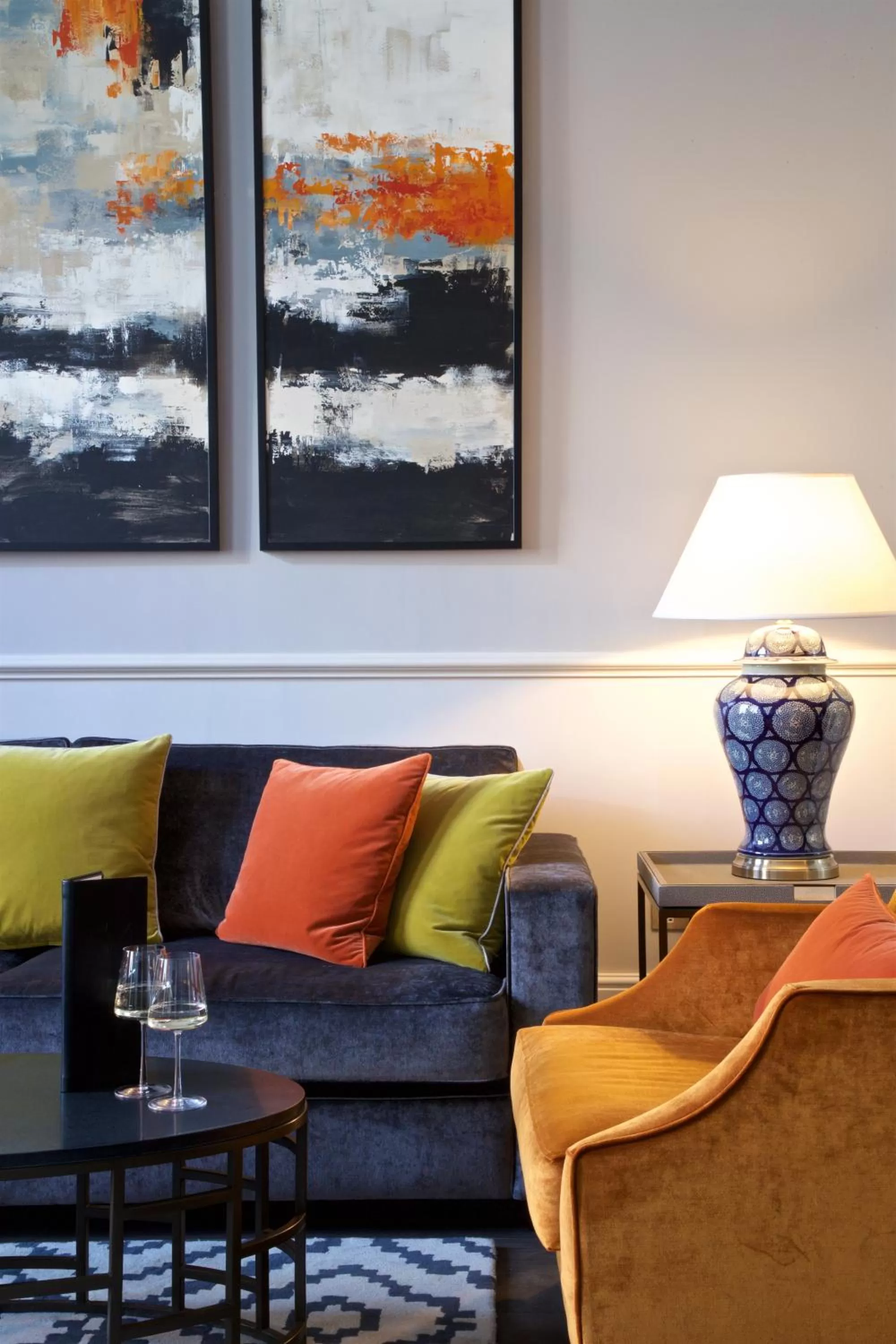 Living room in 54 Queen's Gate Hotel