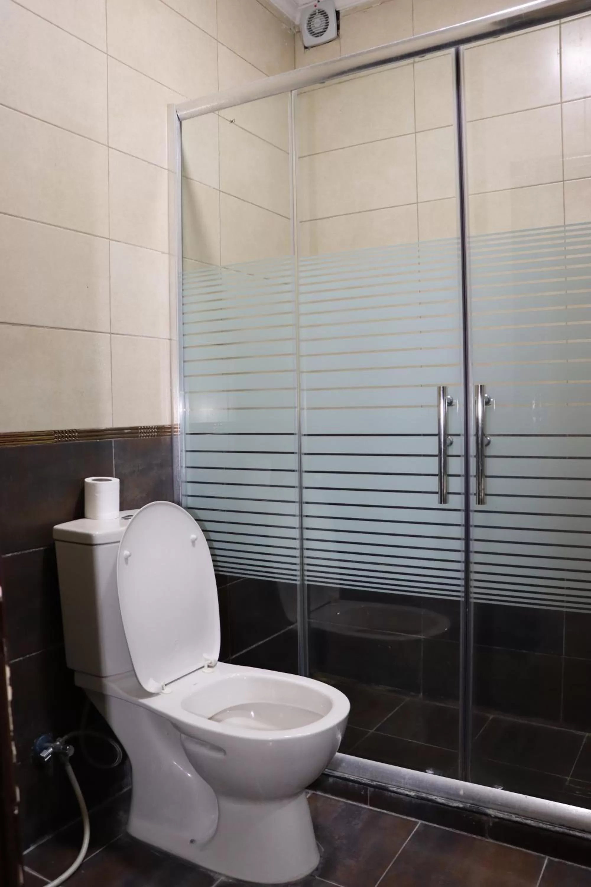 Bathroom in Al Jamal Suites
