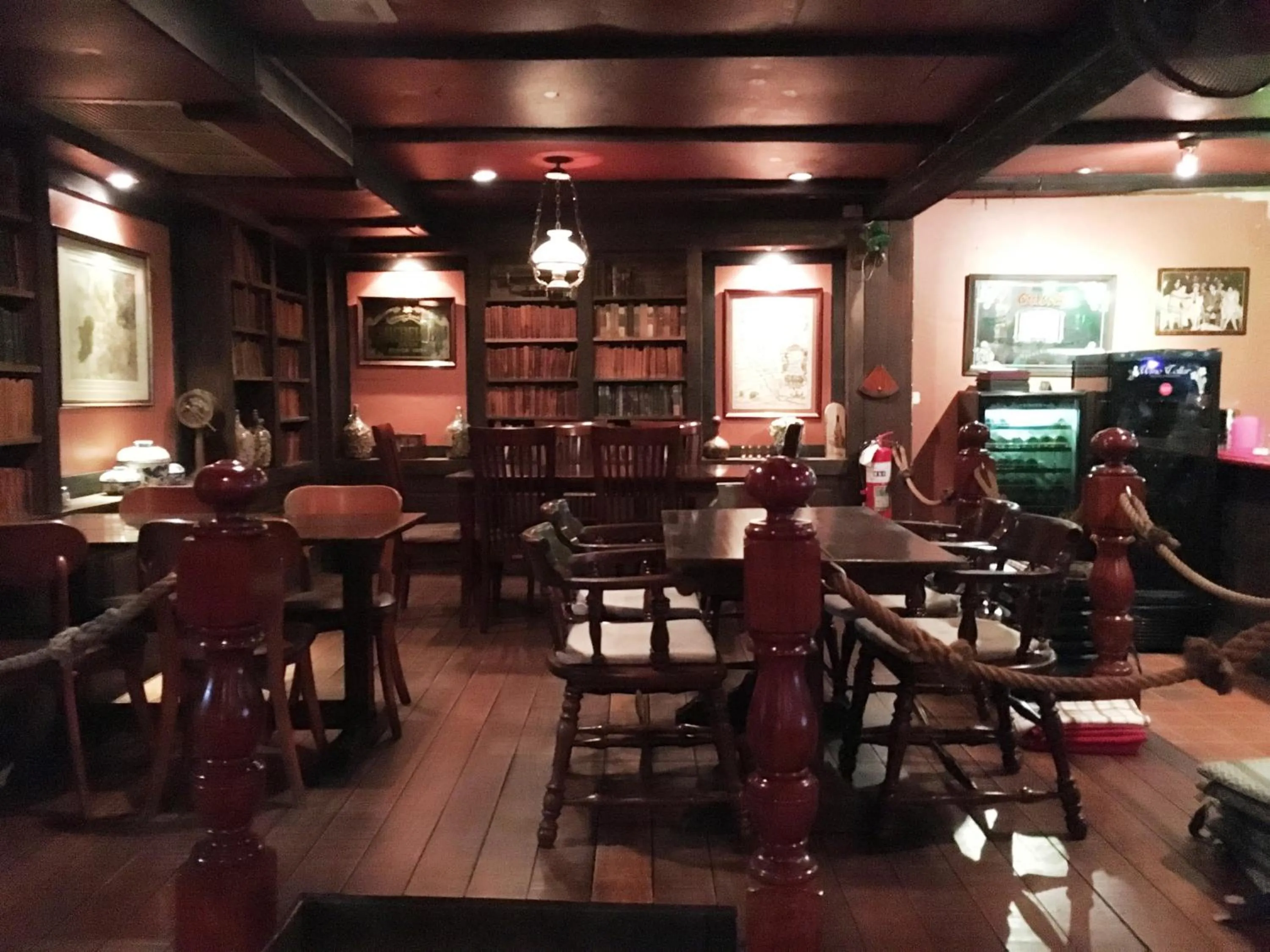 Restaurant/places to eat in Jomtien Boathouse