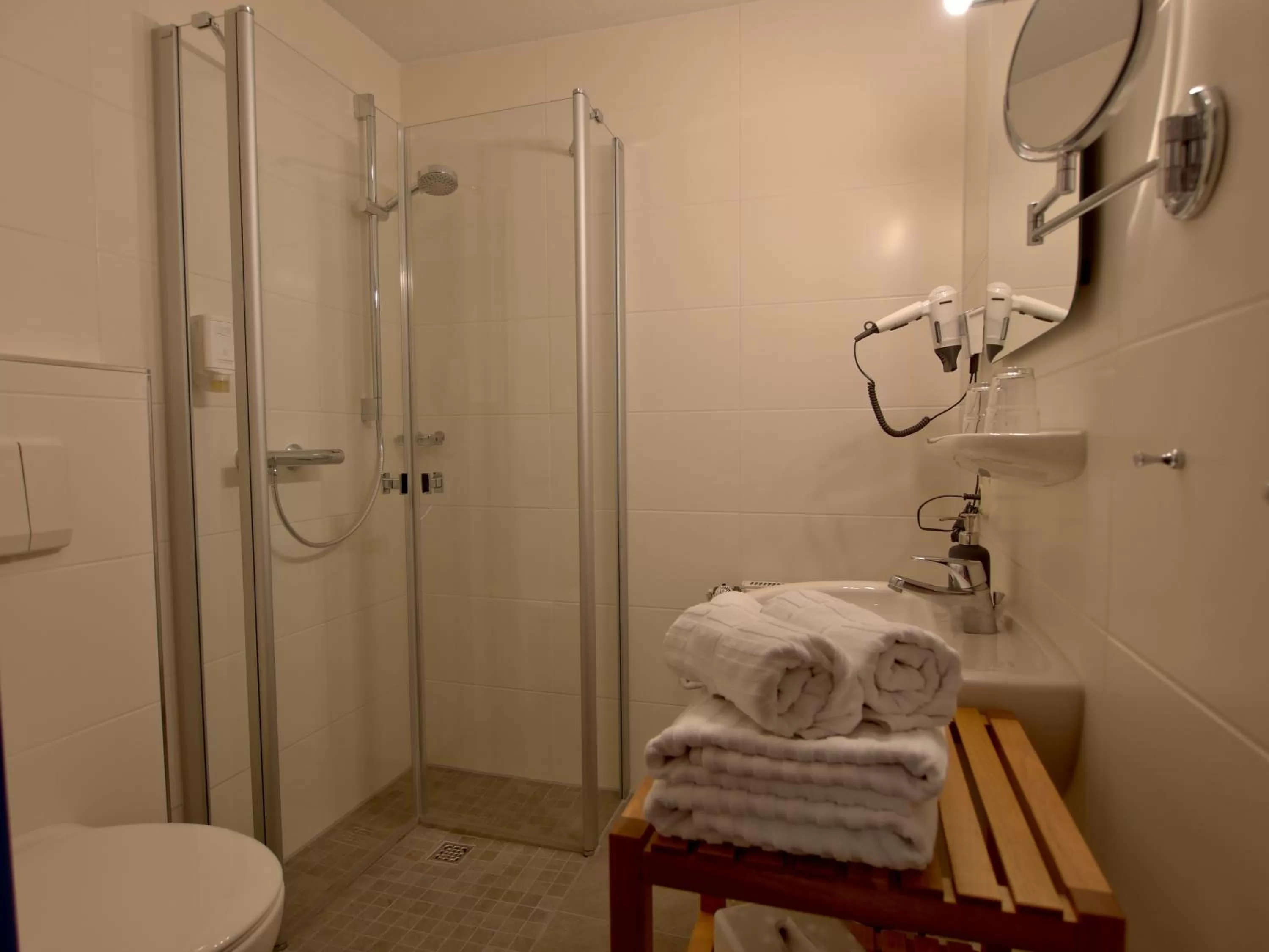 Bathroom in Hotel Friesische Wehde