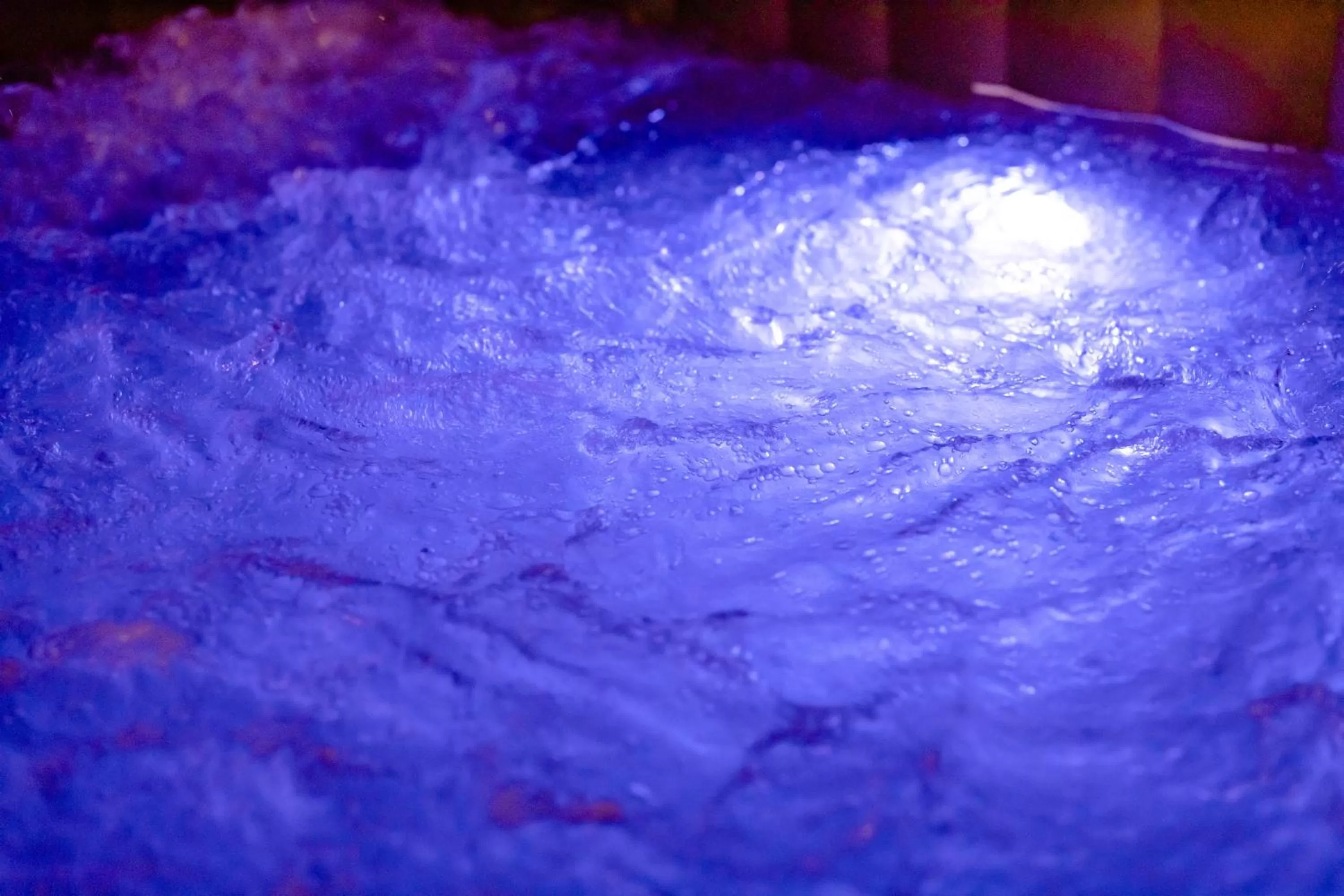 Hot Tub in La Collina di Montegrappa - Suites with Heated Private Pool - Suites with Shared Pool