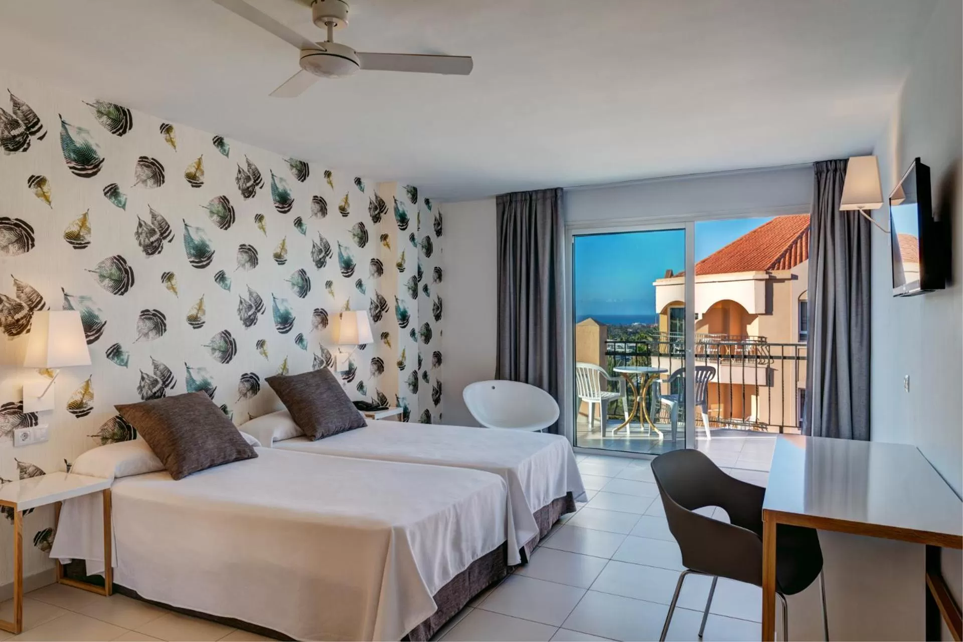 Twin Room (2 Adults + 2 Children) in Mirador Maspalomas by Dunas