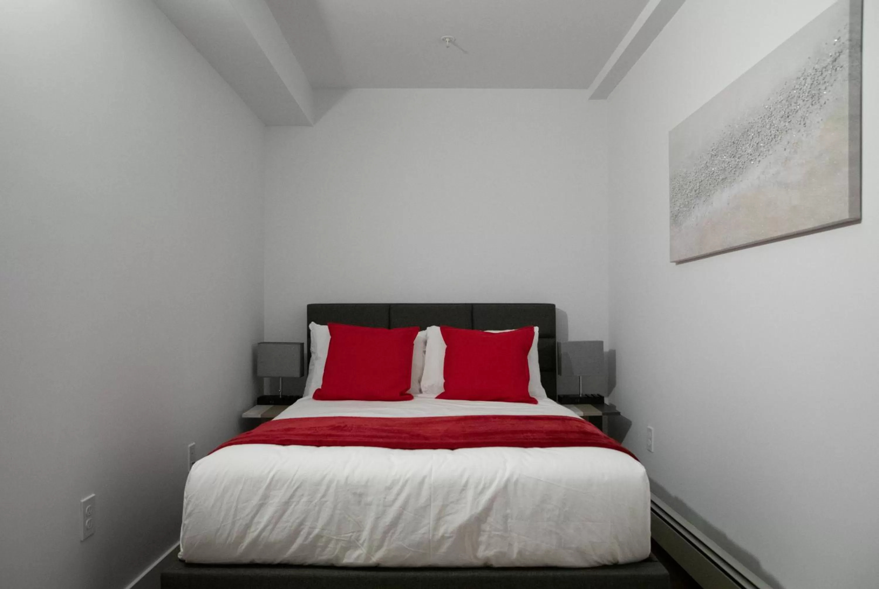 Bed in Cameo Hotel and Suites