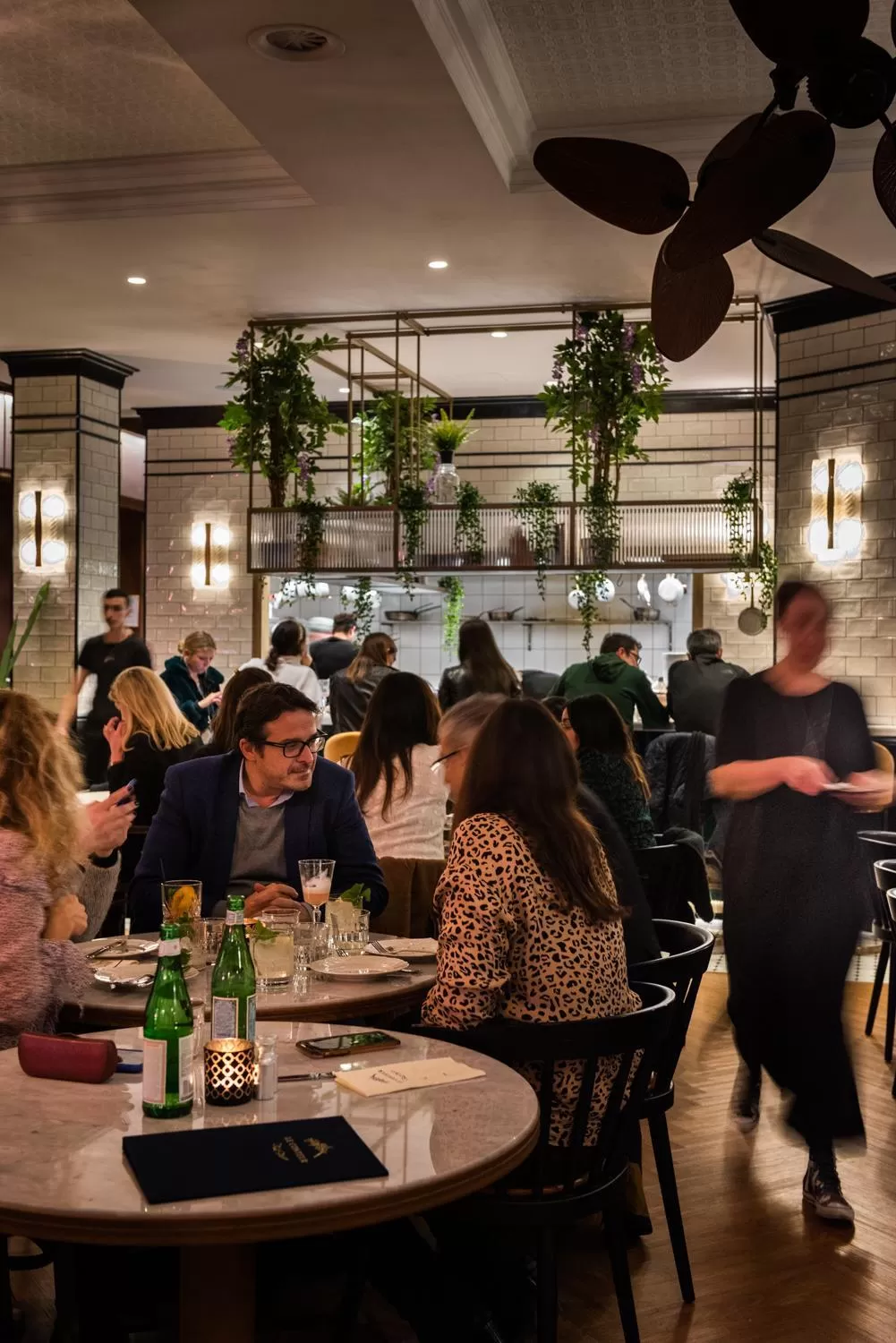 Restaurant/places to eat in Craves