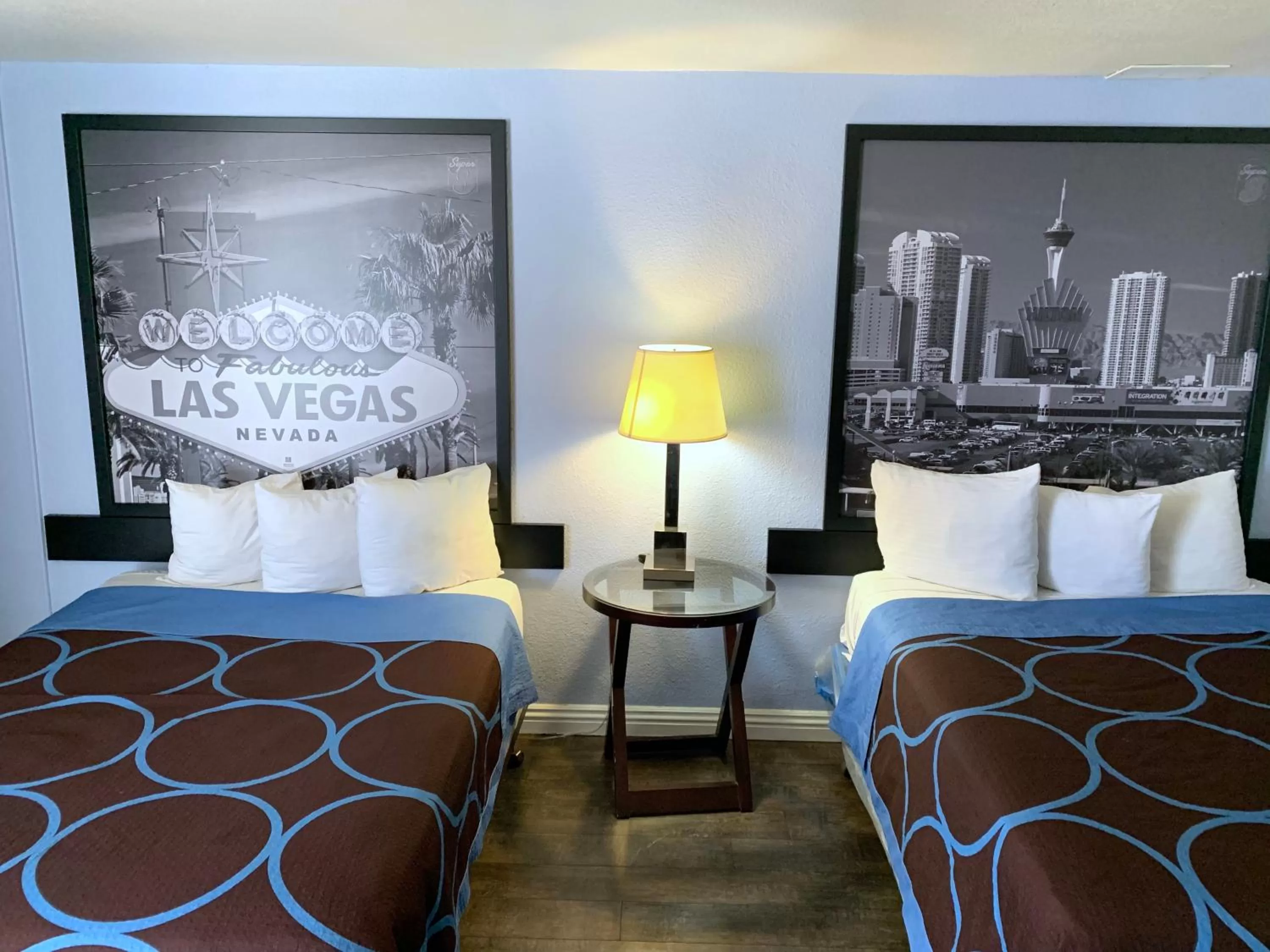 Bed in Super 8 by Wyndham Las Vegas North Strip/Fremont St. Area