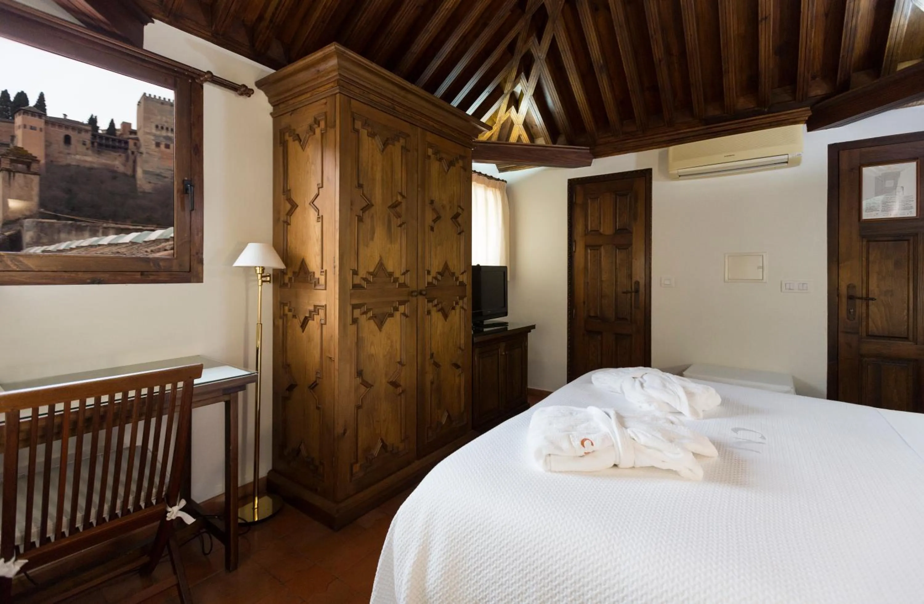 Decorative detail, Bed in Hotel Casa Morisca