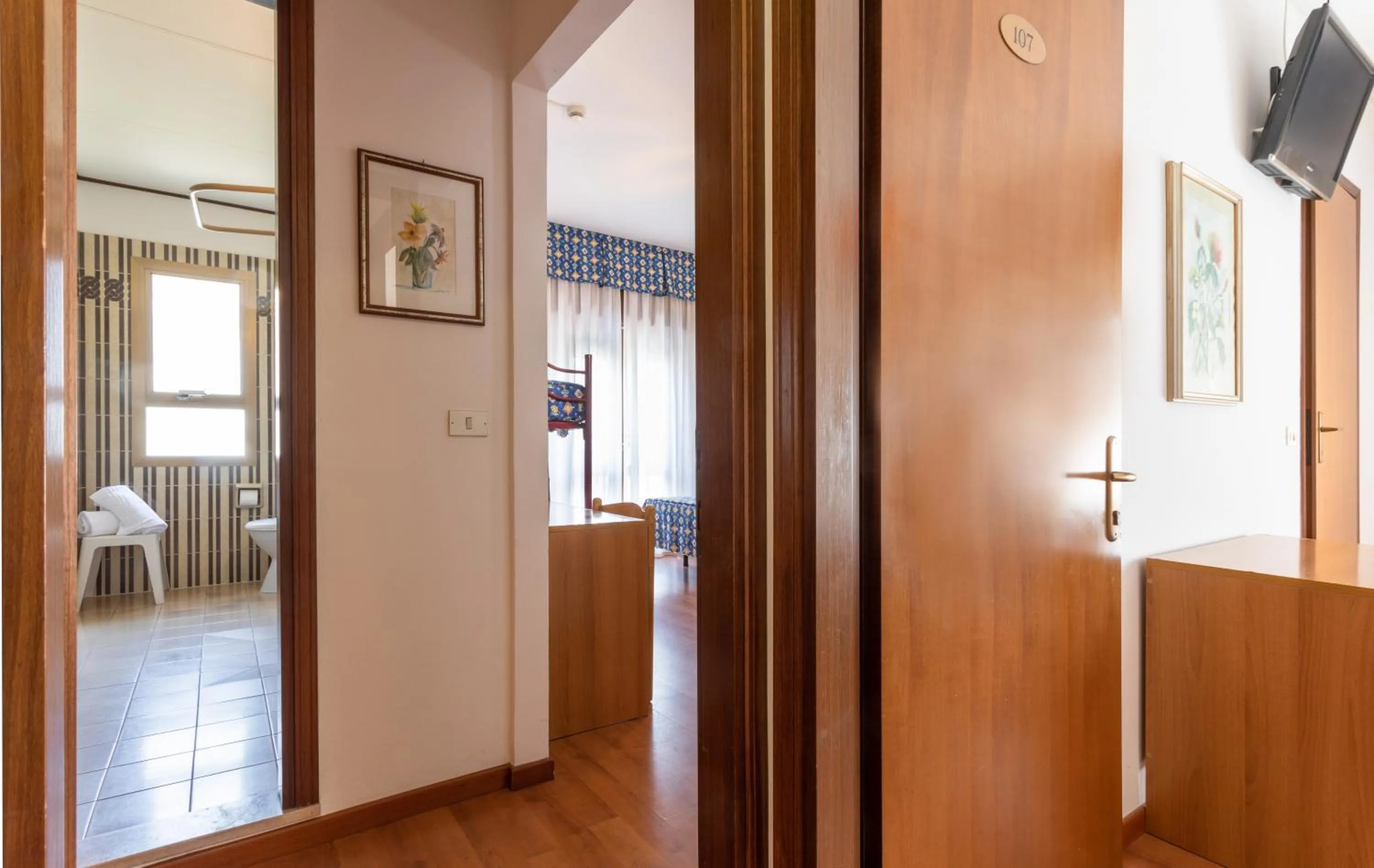 Photo of the whole room in Hotel Diana