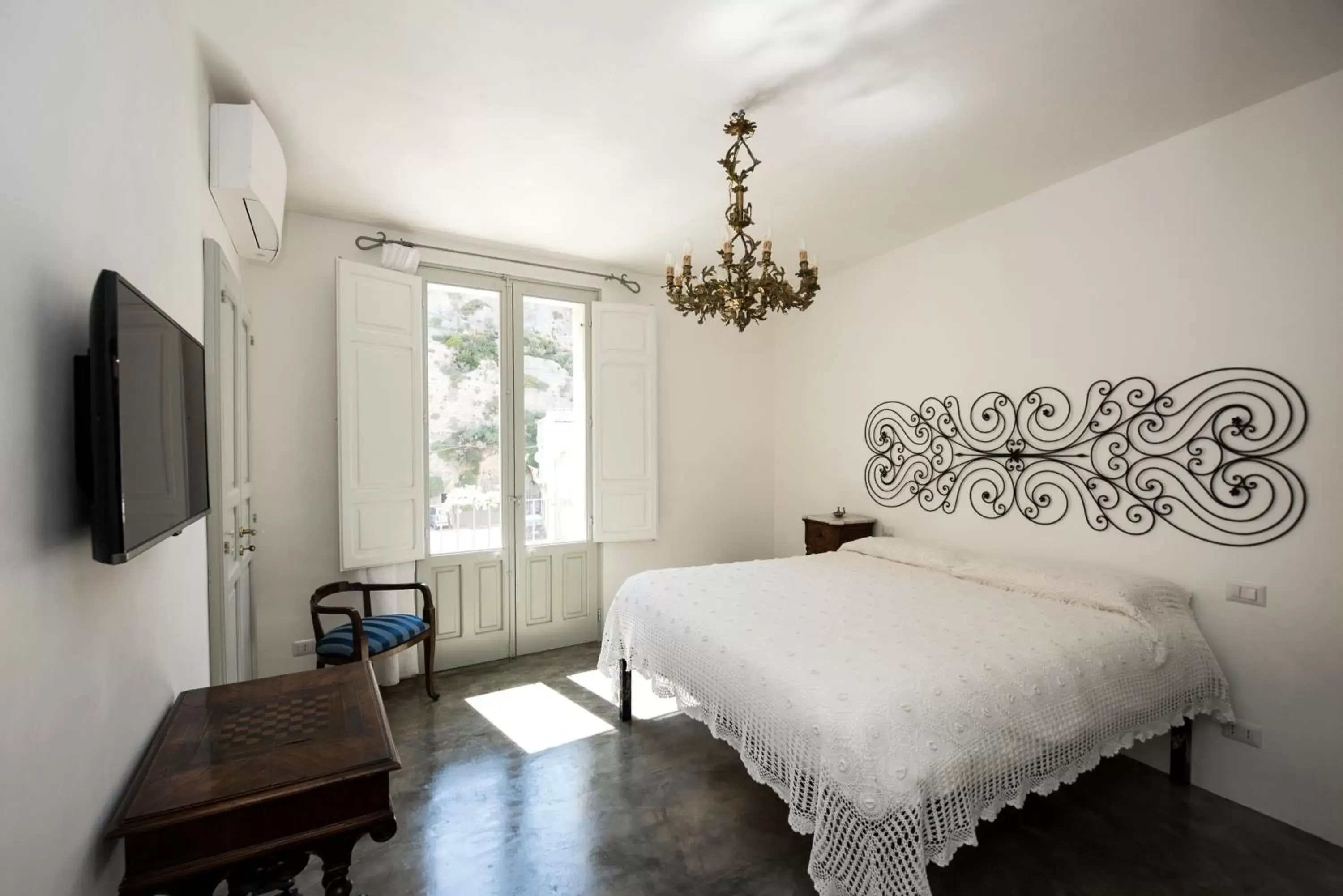 Superior King Room in Sanbartolomeo Casa & Putìa Superior King Room in Sanbartolomeo Casa & Putìa