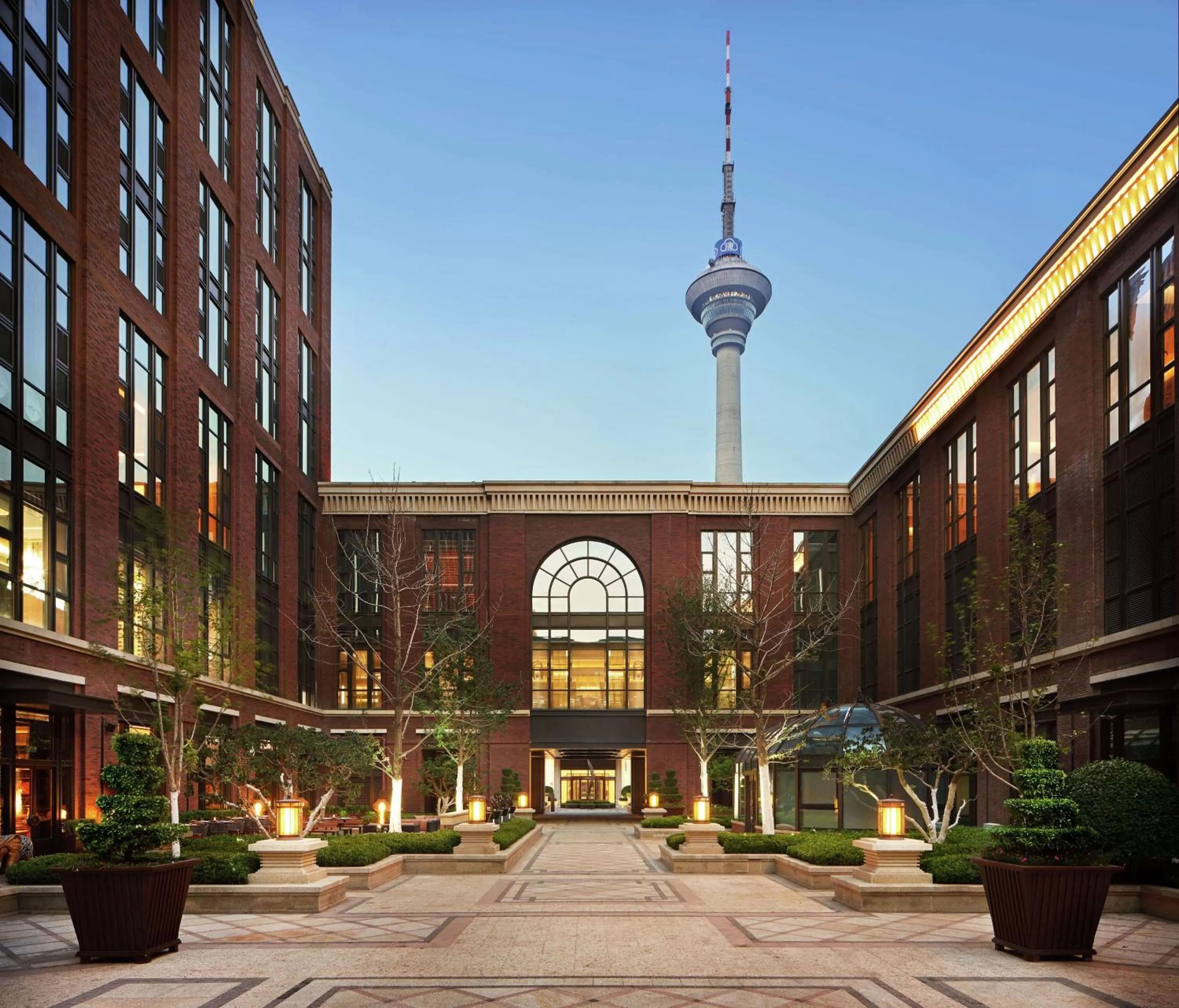 Inner courtyard view in Conrad Tianjin