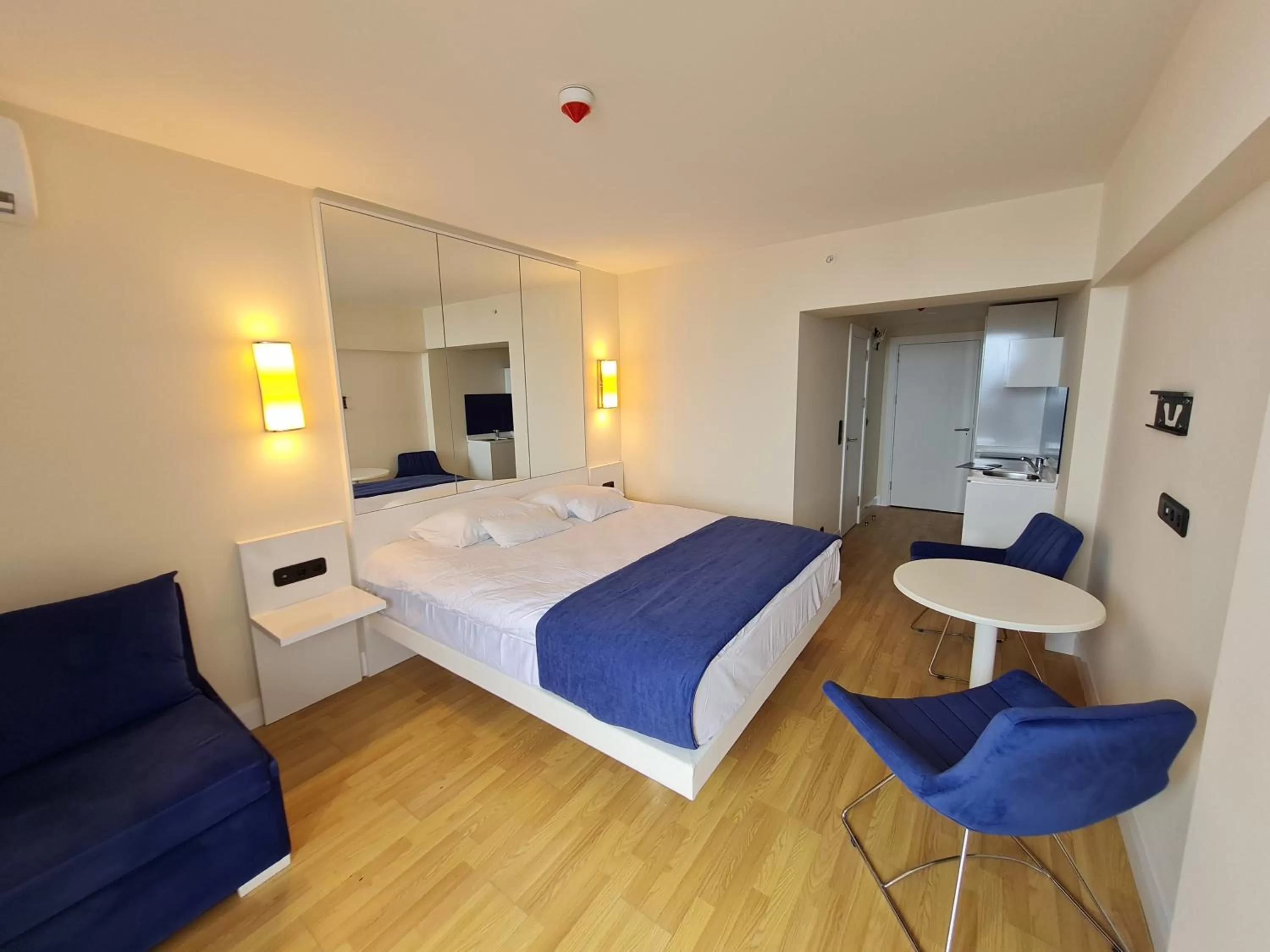 Photo of the whole room in Hotel Orbi City Sea Horizon